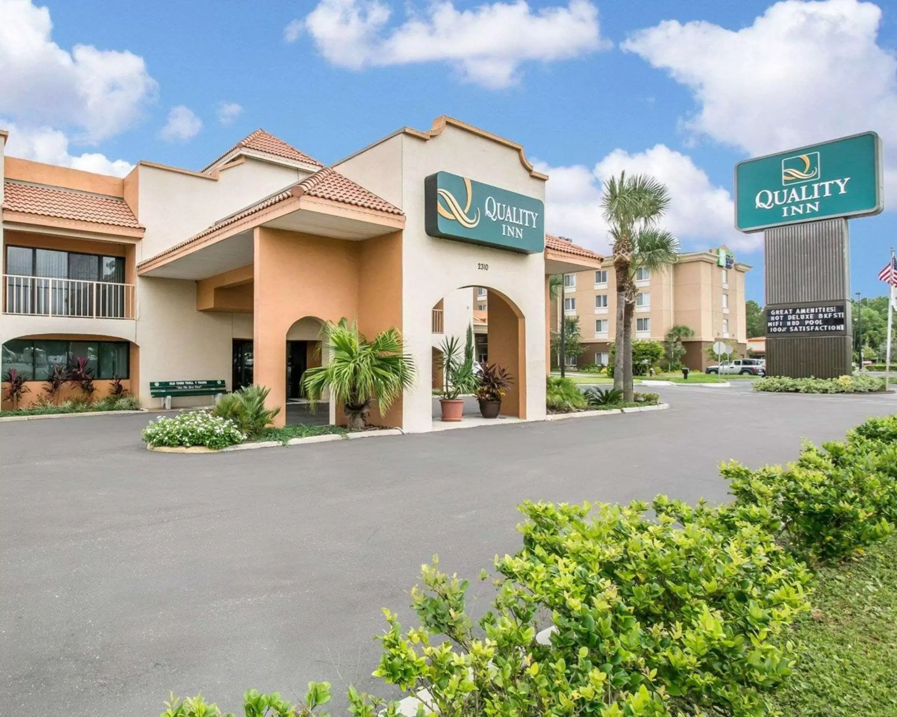 Property building in Quality Inn - Saint Augustine Outlet Mall