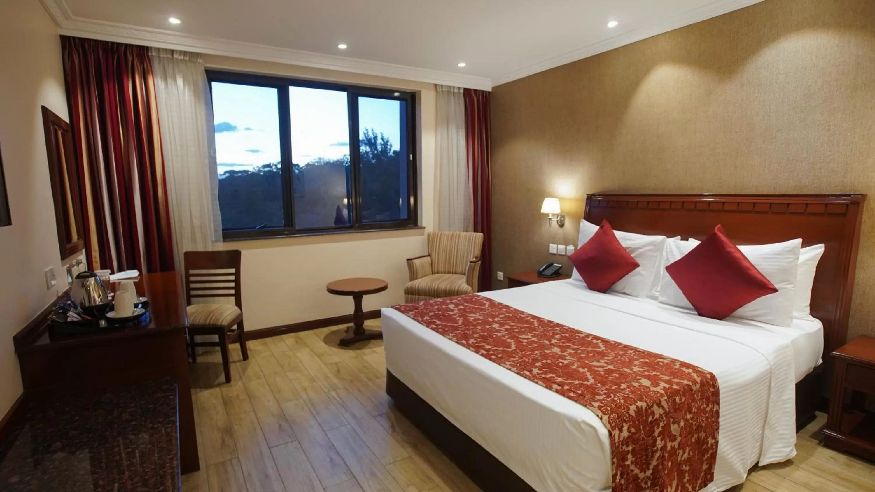 Bed in Sarova Woodlands Hotel and Spa