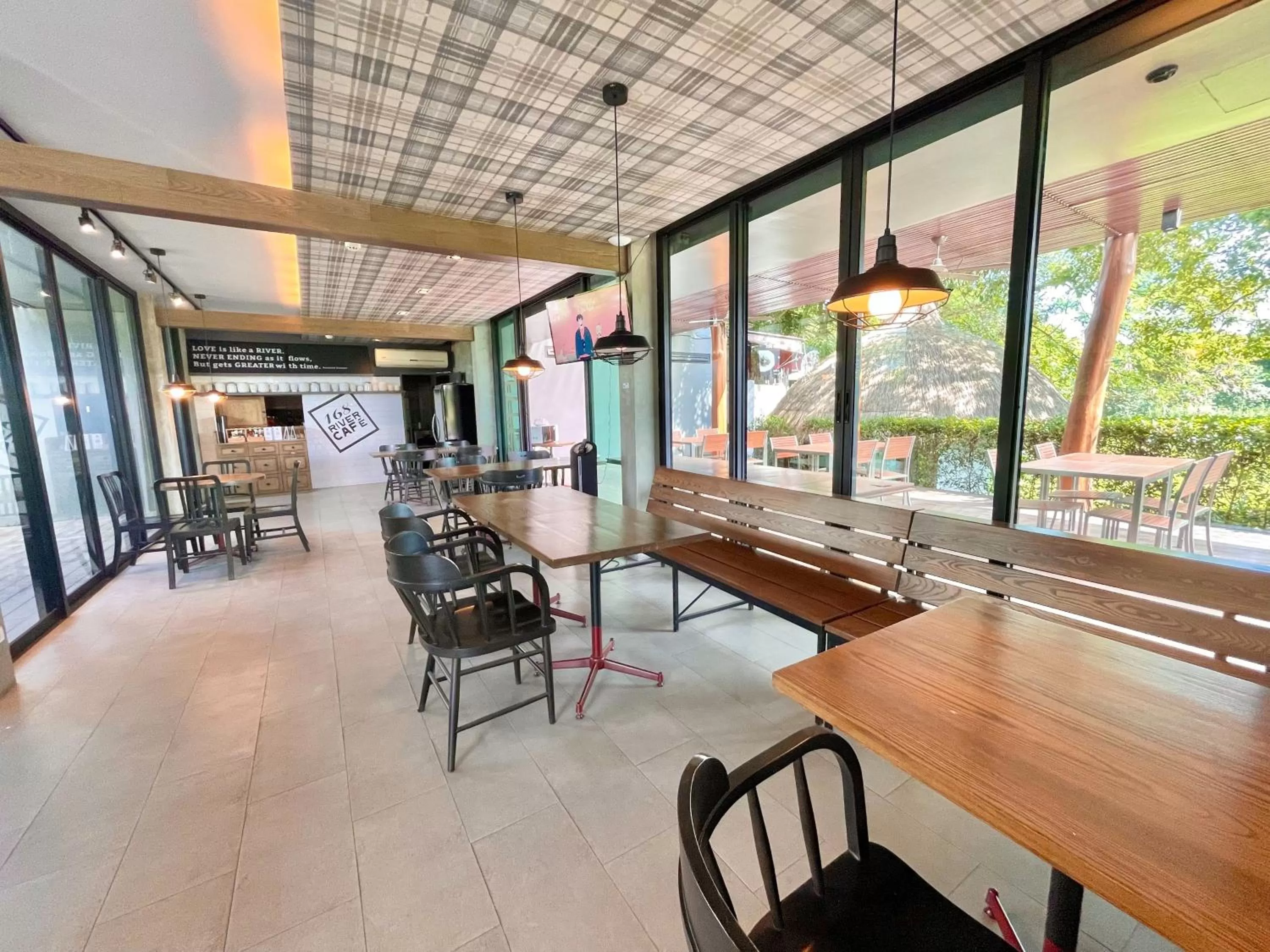 Restaurant/places to eat in Zensala Riverpark Resort-SHA Extra Plus