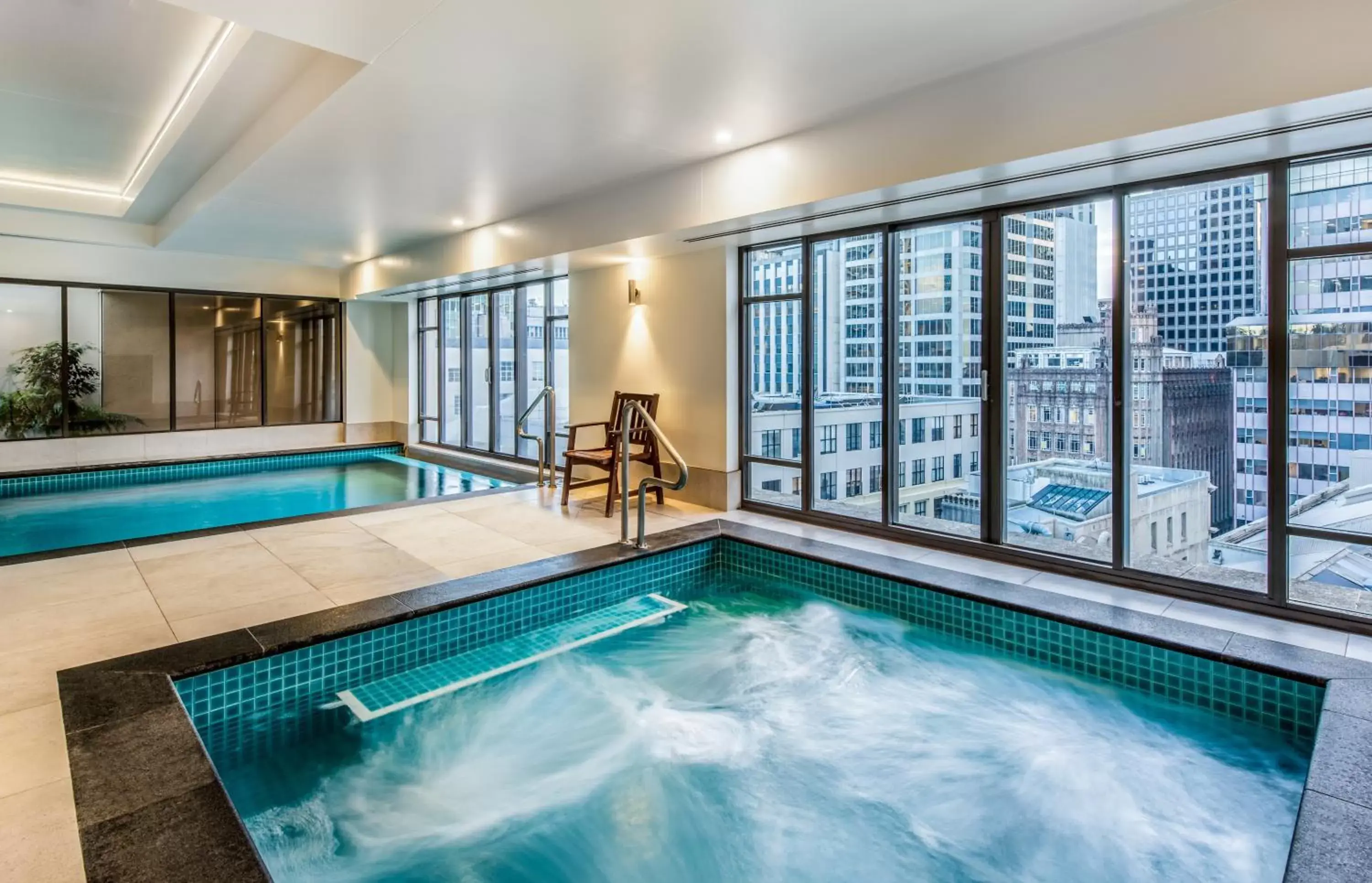 Hot Tub, Swimming Pool in Avani Metropolis Auckland Residences