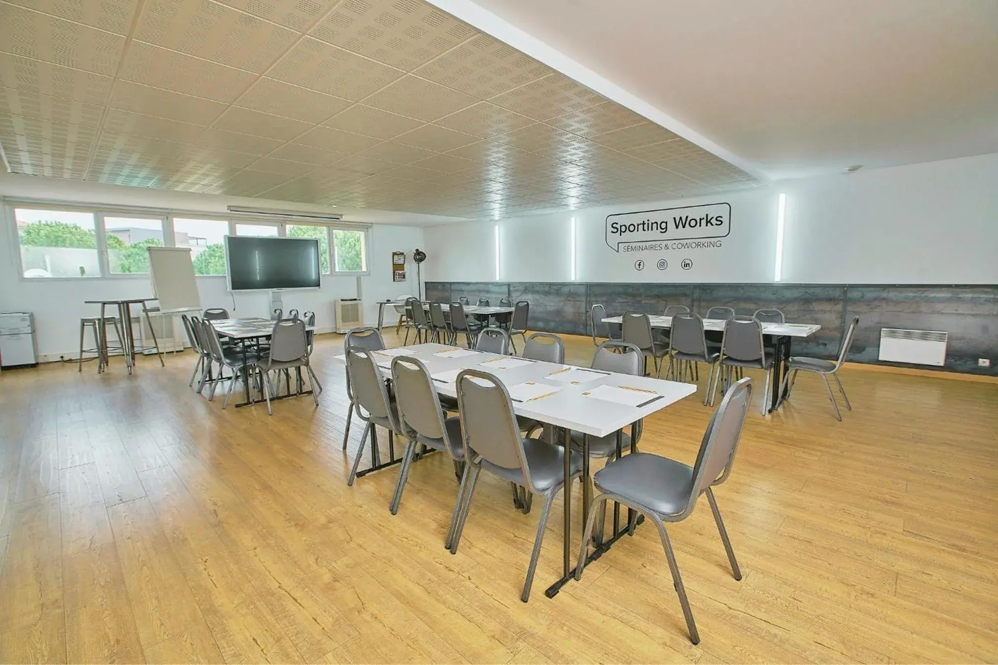 Meeting/conference room, Restaurant/Places to Eat in Sporting House Hôtel
