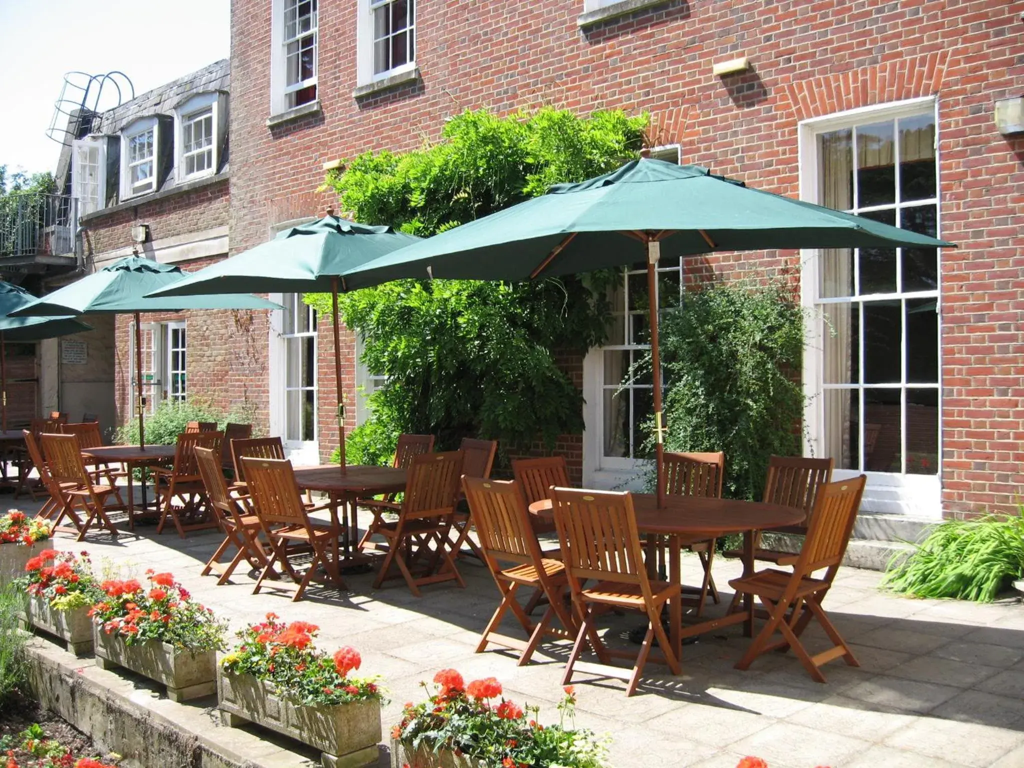 Patio in Lysses House Hotel