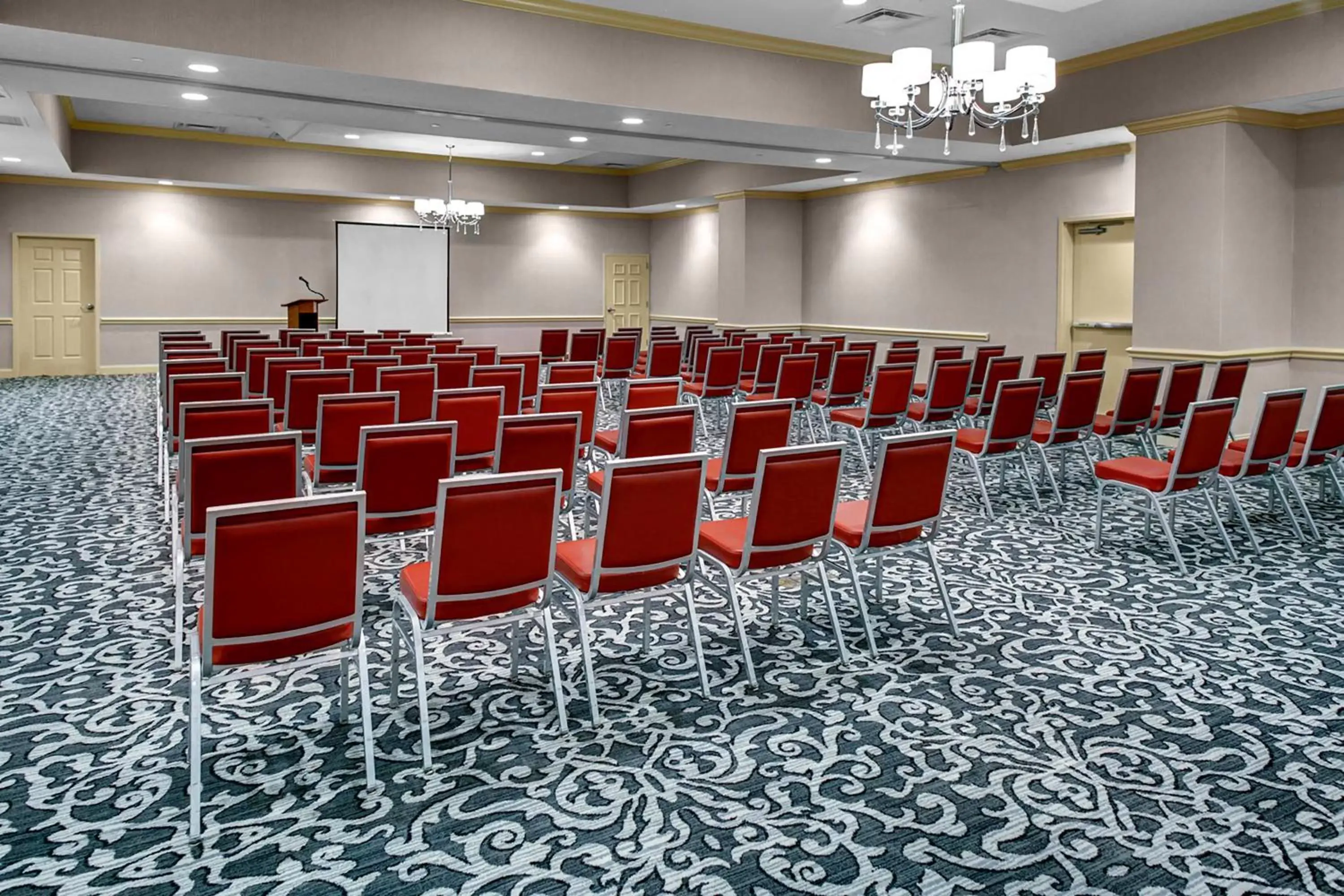 Meeting/conference room in Holiday Inn Savannah Historic District, an IHG Hotel