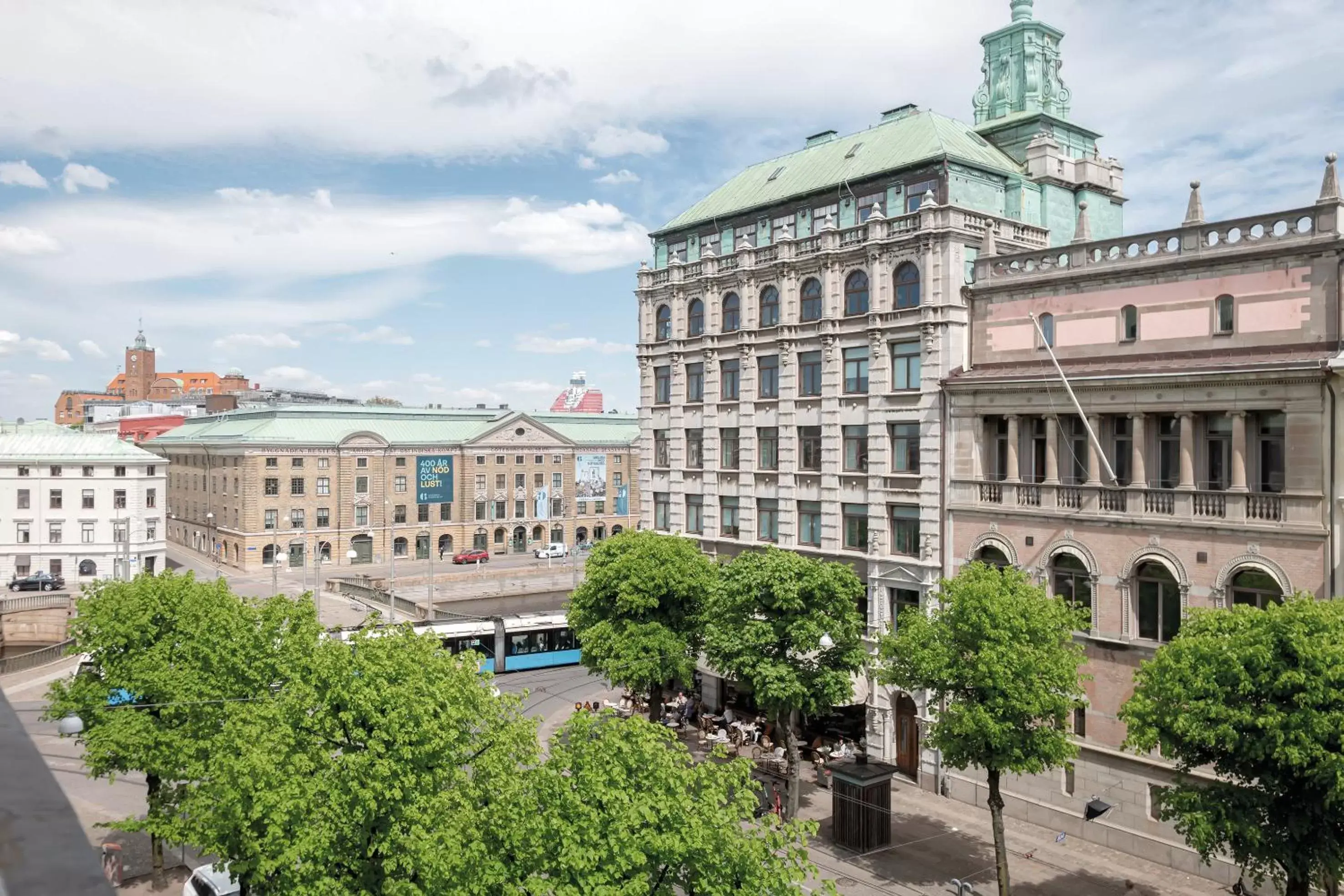 Property building in Elite Plaza Hotel