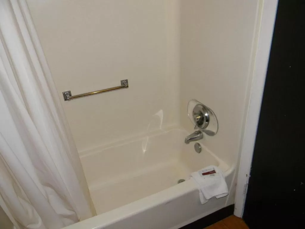 Bathroom in SleepWell Stockbridge