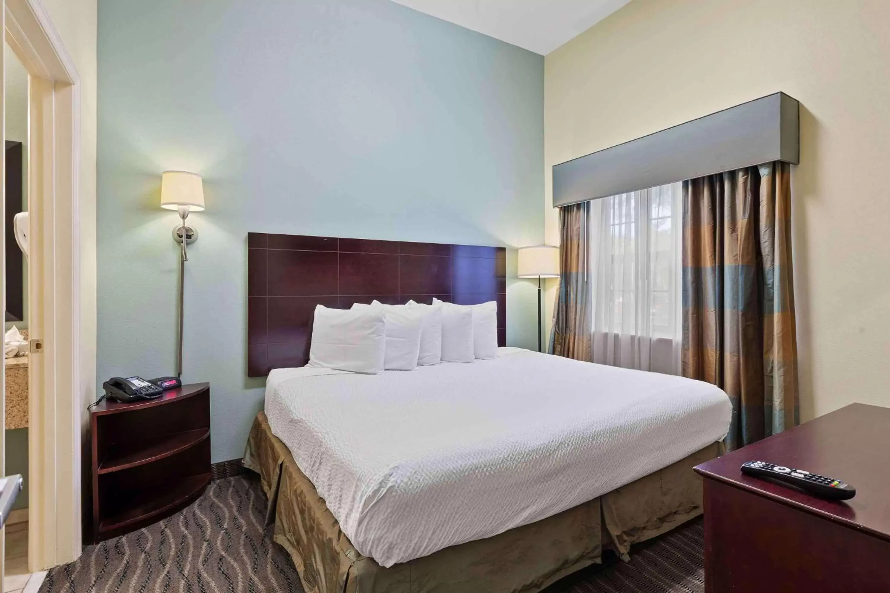 Bedroom, Bed in Extended Stay America Premier Suites - Lakeland - I-4