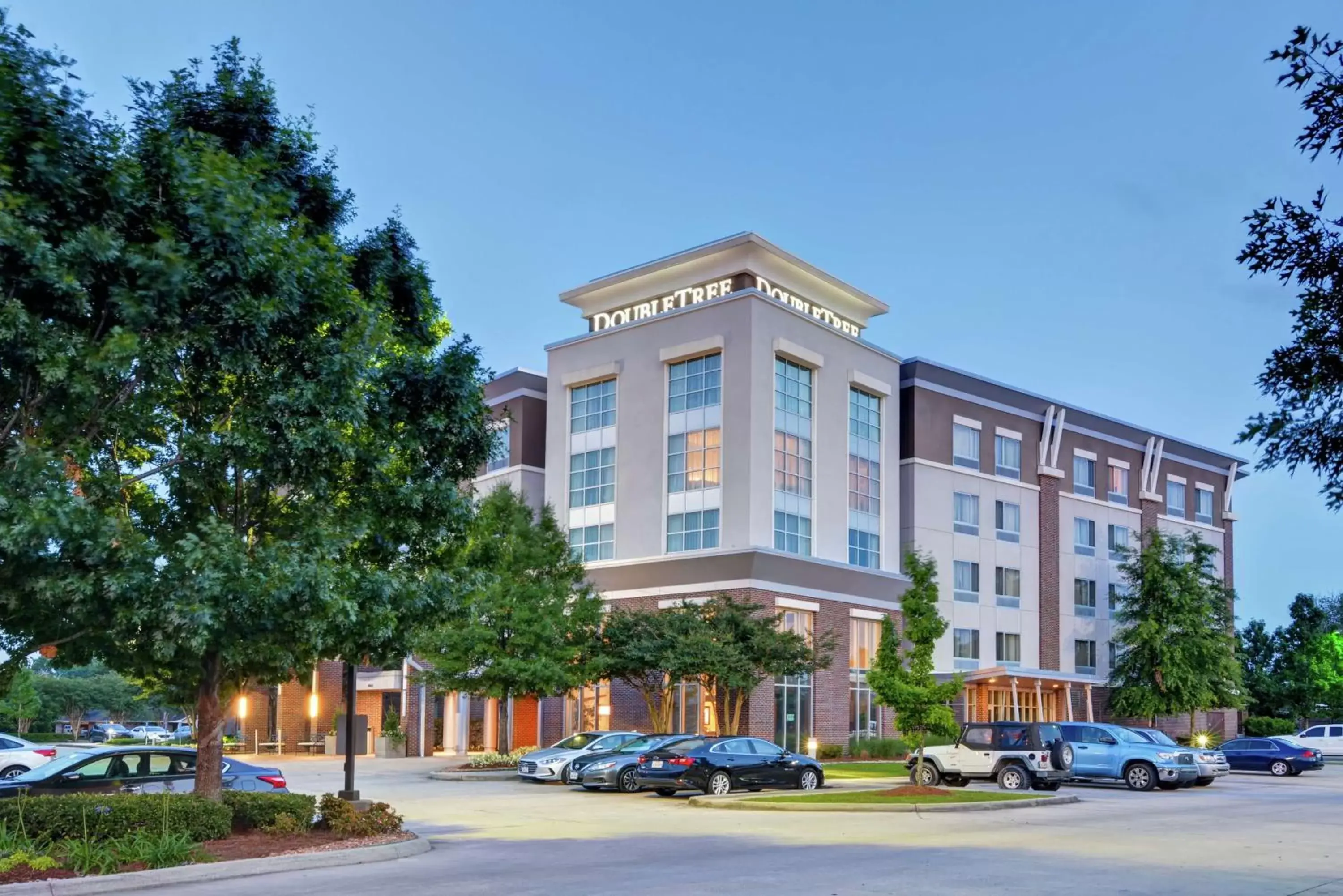 Property Building in DoubleTree by Hilton Baton Rouge