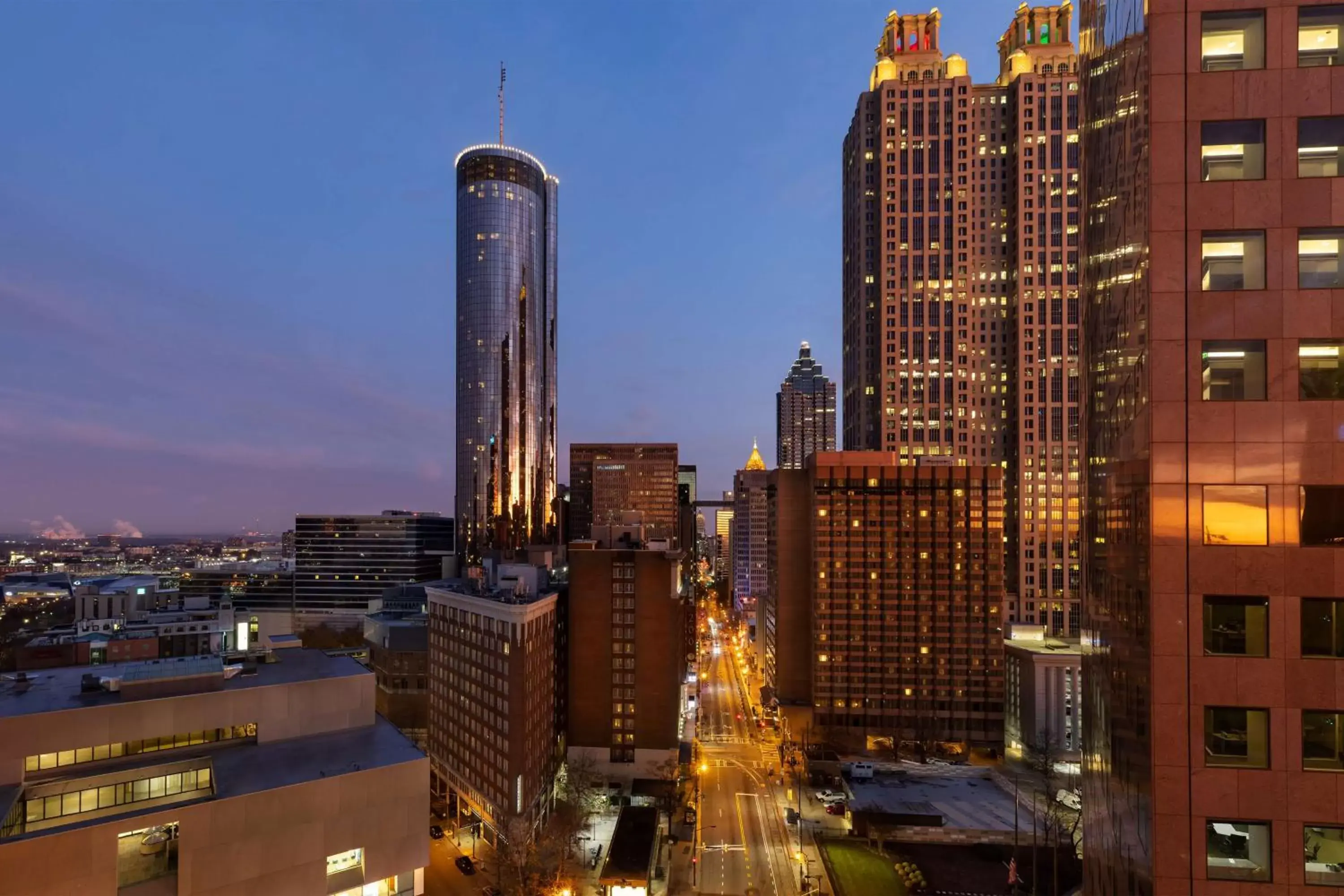 The Candler Hotel Atlanta, Curio Collection by Hilton The Candler Hotel Atlanta, Curio Collection by Hilton
