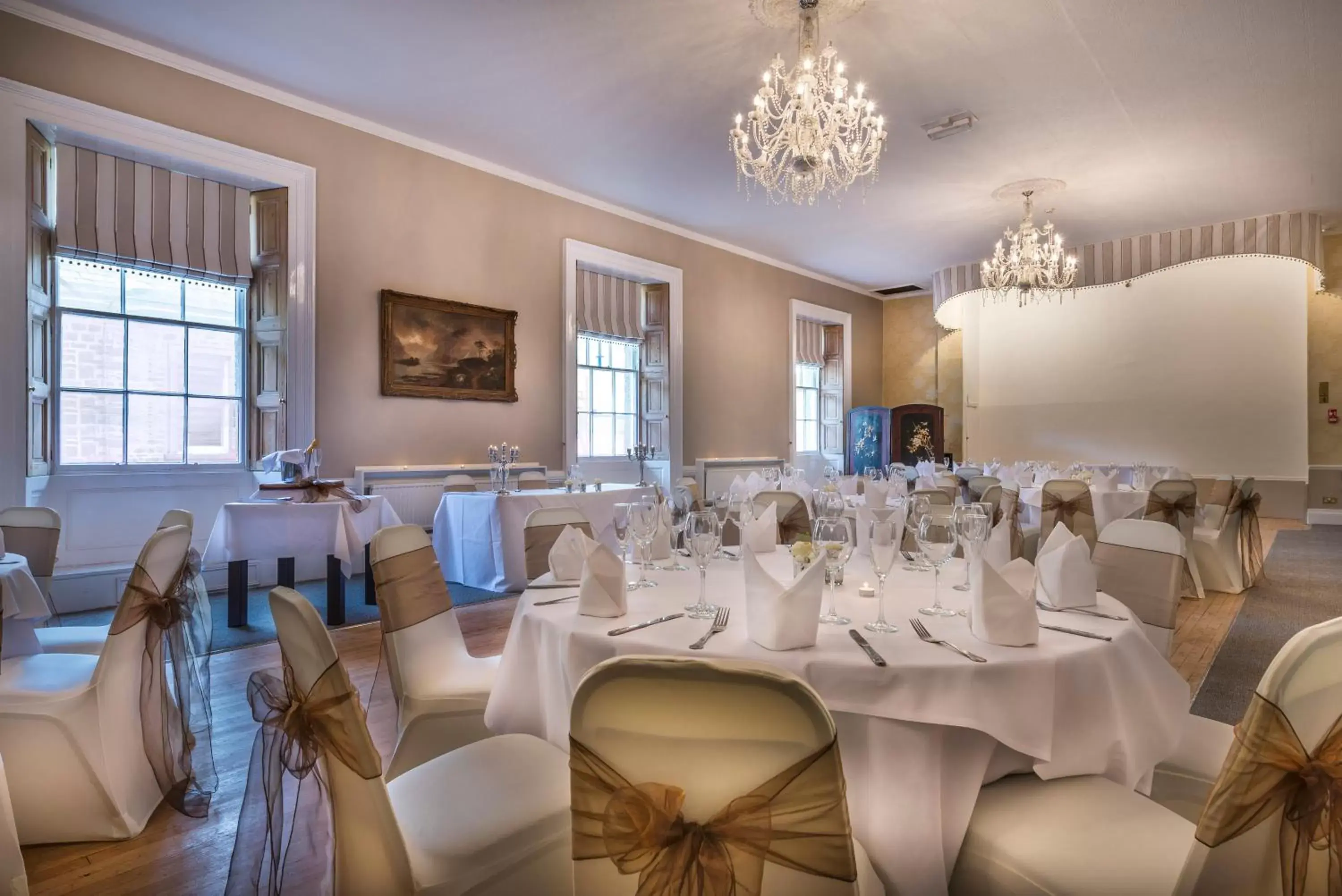 Banquet/Function facilities, Restaurant/Places to Eat in The Kings Head Hotel, Richmond, North Yorkshire