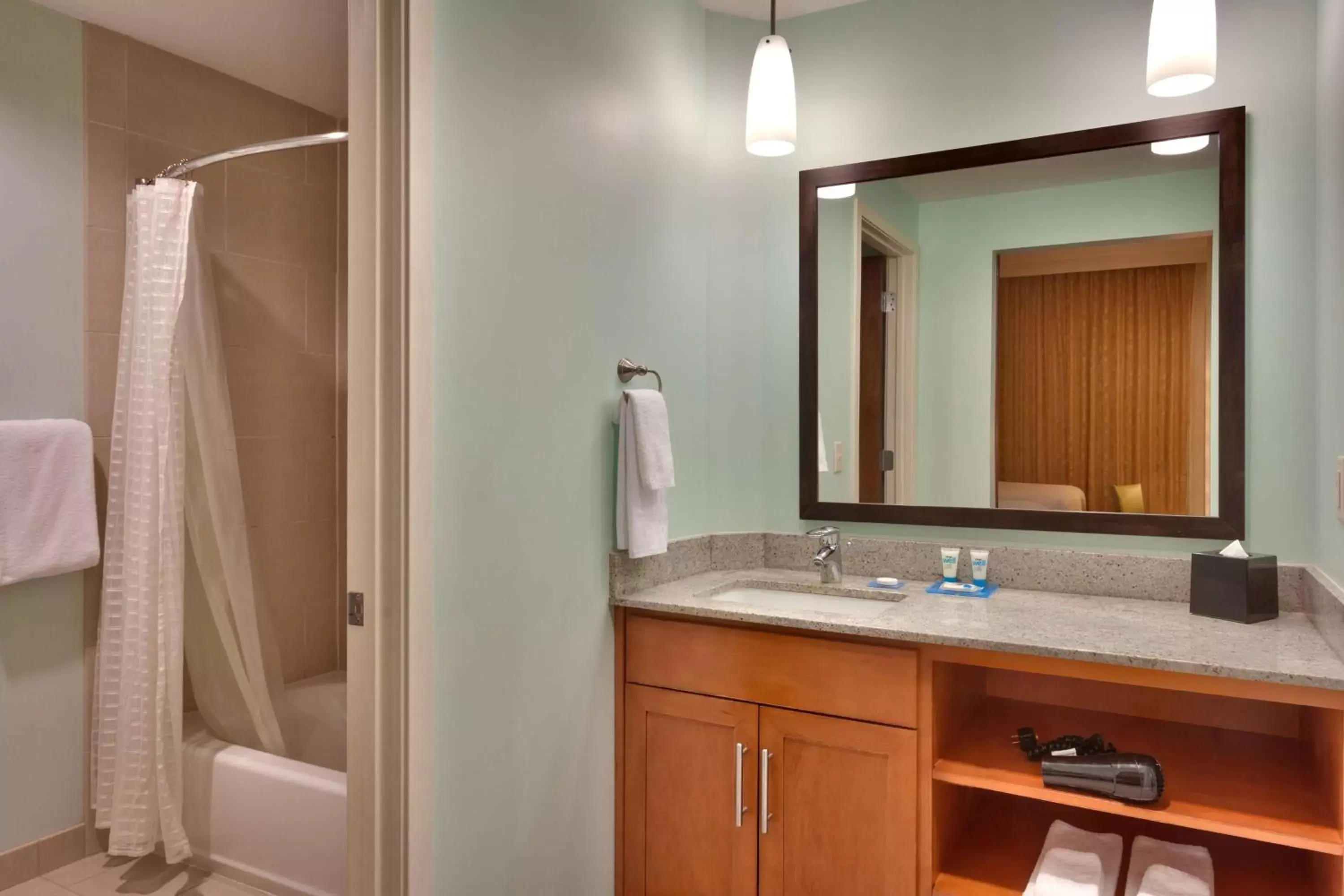 Bathroom in Hyatt House Salt Lake City/Sandy