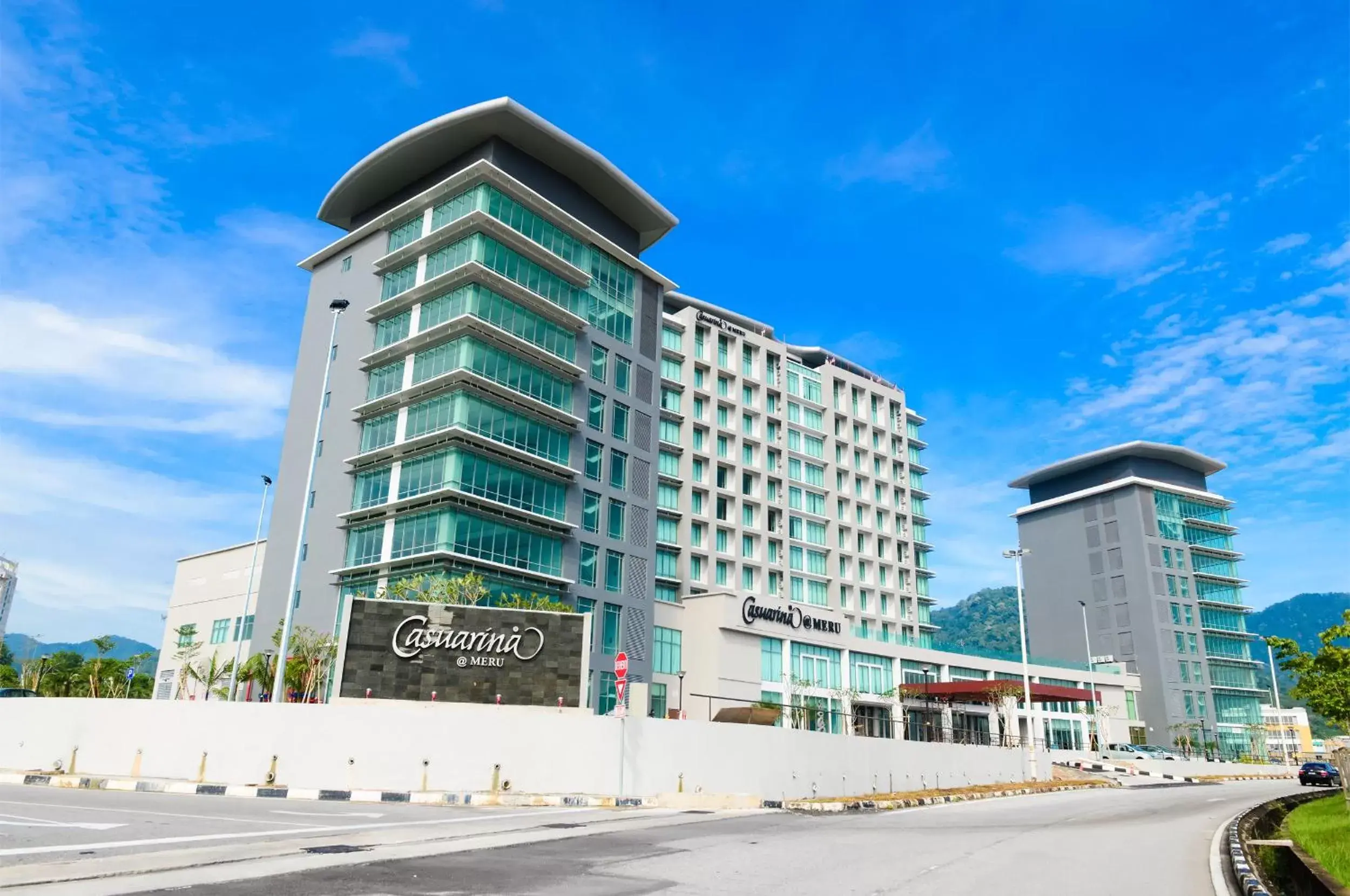 Facade/entrance in Casuarina@Meru Facade/entrance in Casuarina@Meru