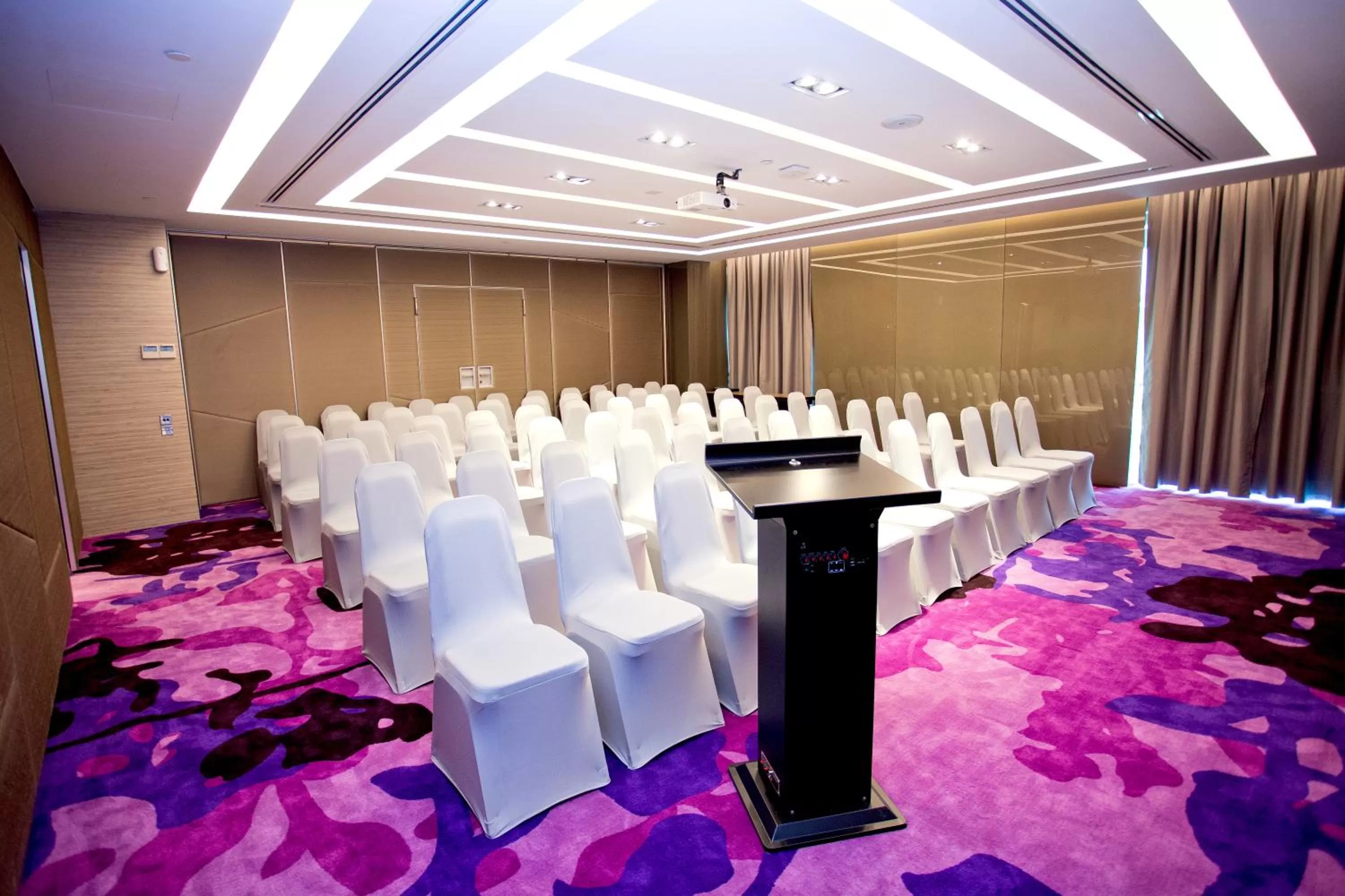 Business facilities in Vouk Hotel Suites, Penang