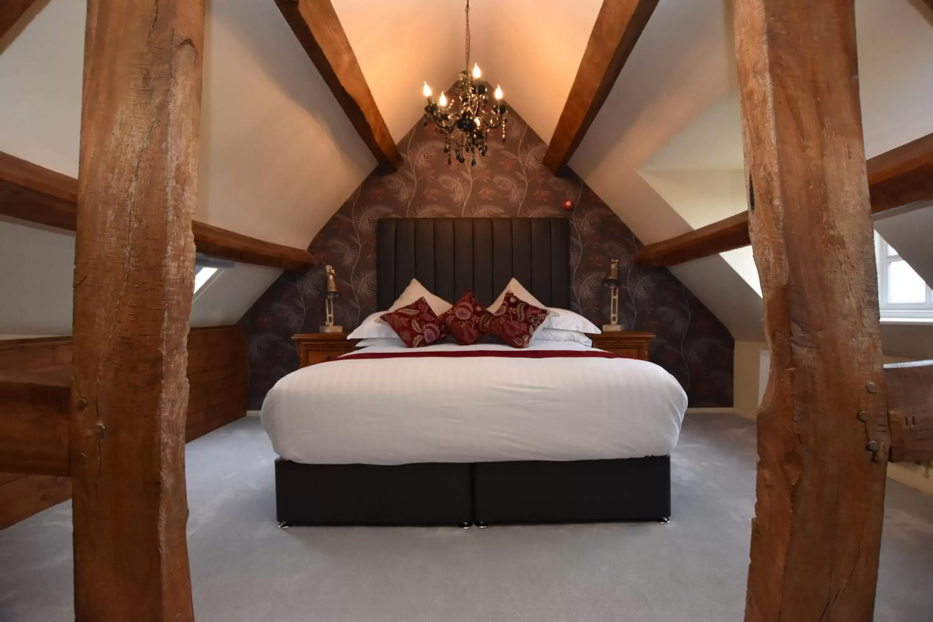 Bedroom, Bed in The Halford Bridge Inn