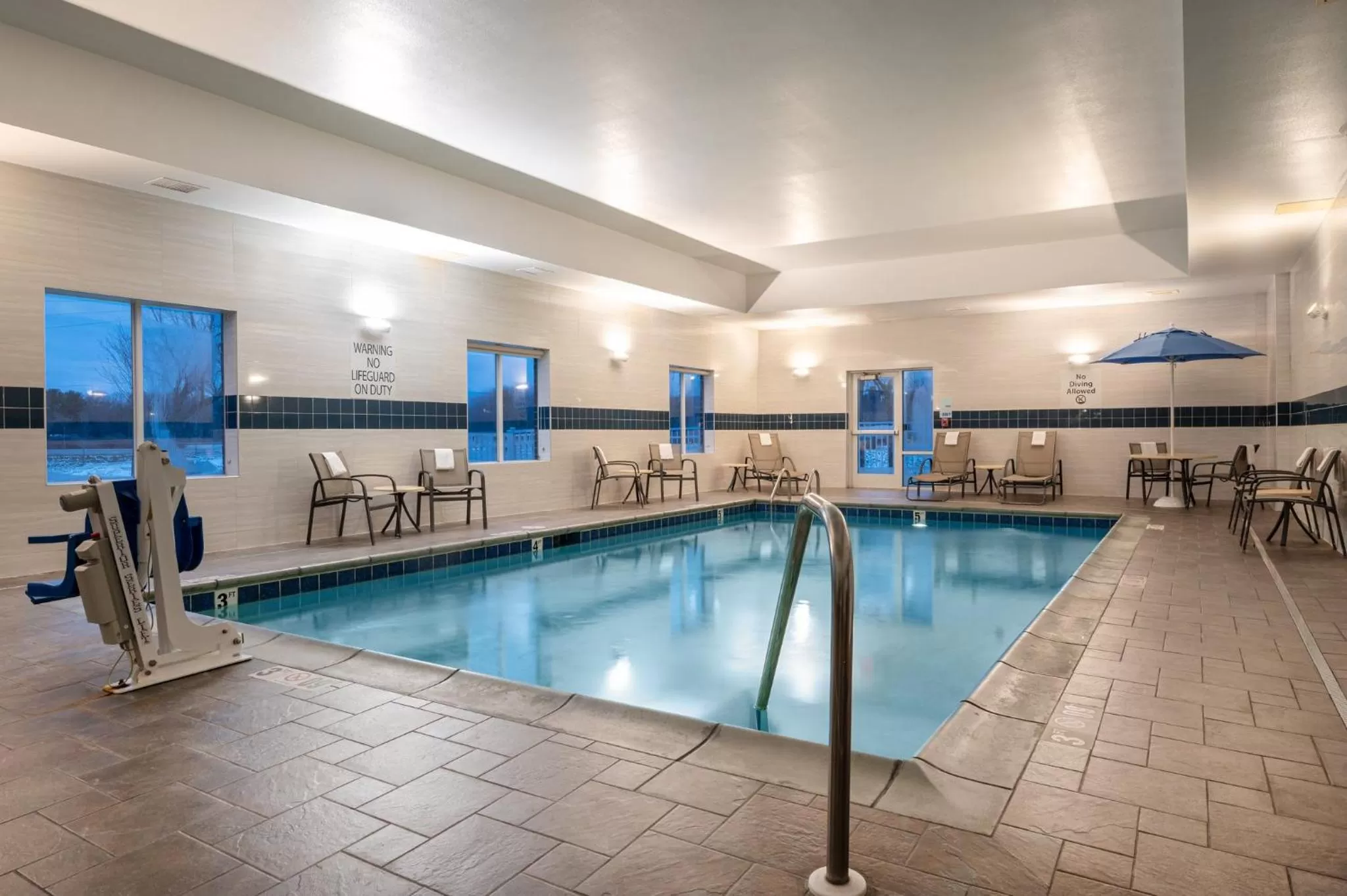 Swimming pool in Holiday Inn Express and Suites Edwardsville by IHG