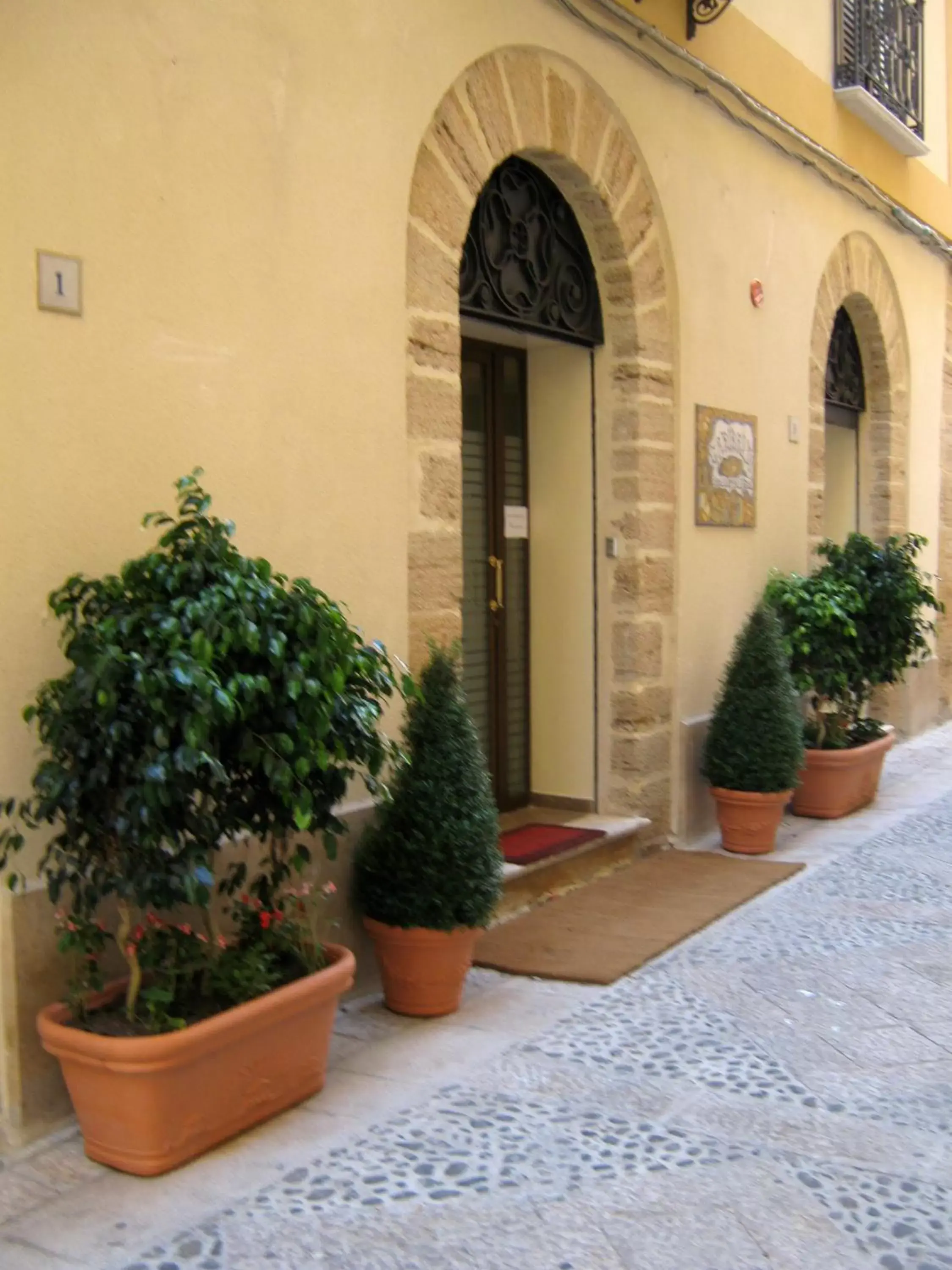 Facade/entrance in Garibaldi Relais