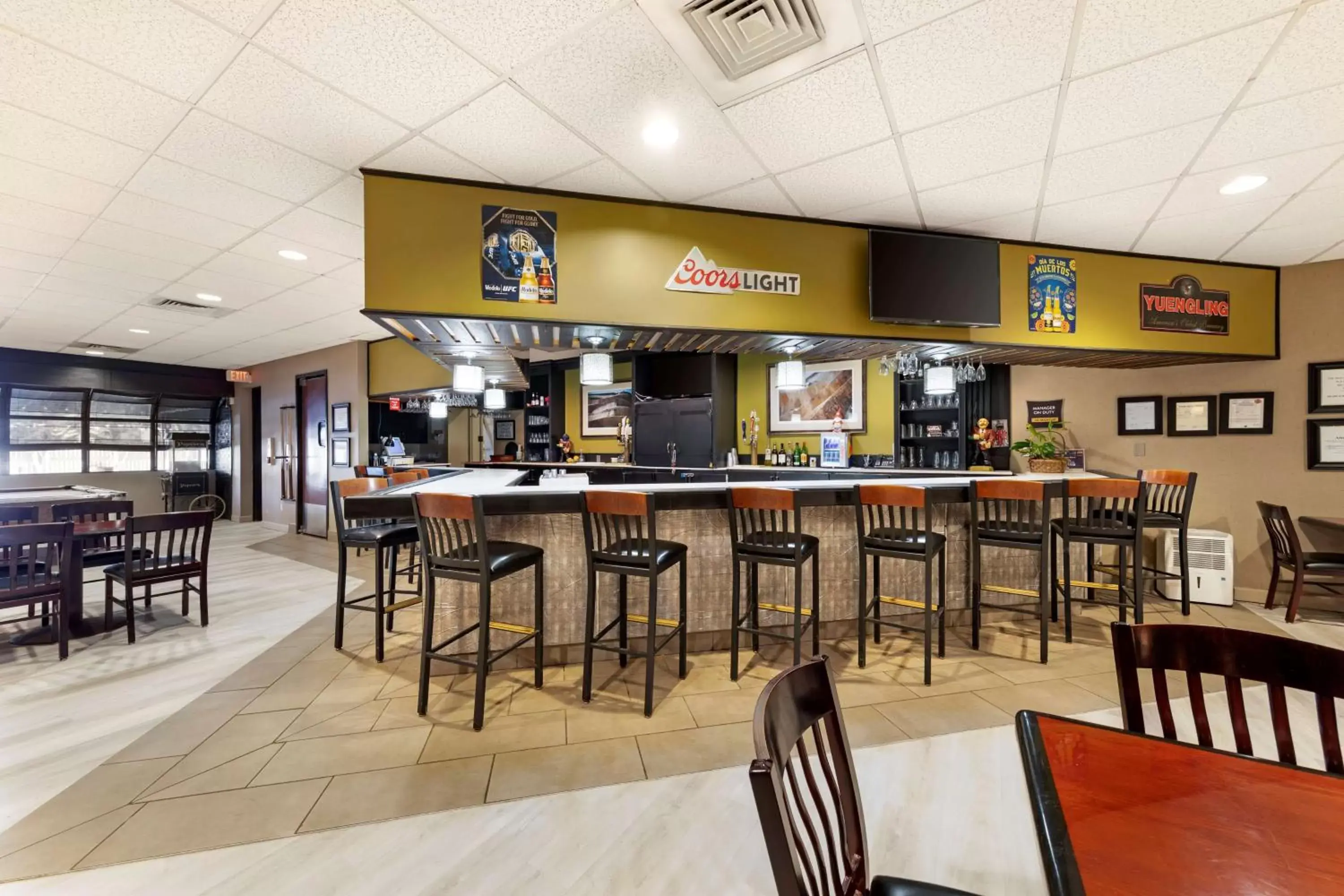 Restaurant/Places to Eat in Best Western Plus Madison-Huntsville Hotel