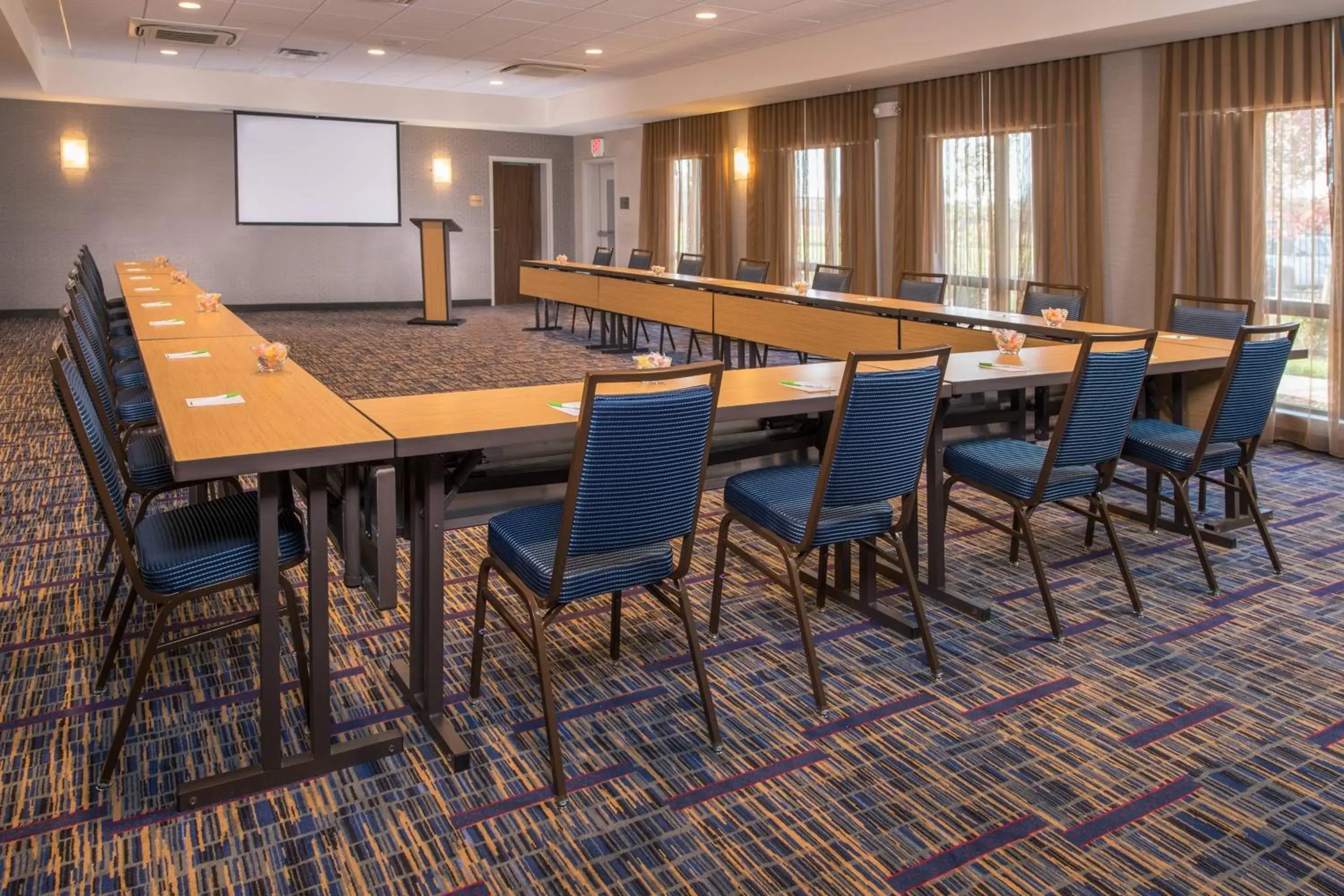 Meeting/conference room in Courtyard by Marriott Shippensburg