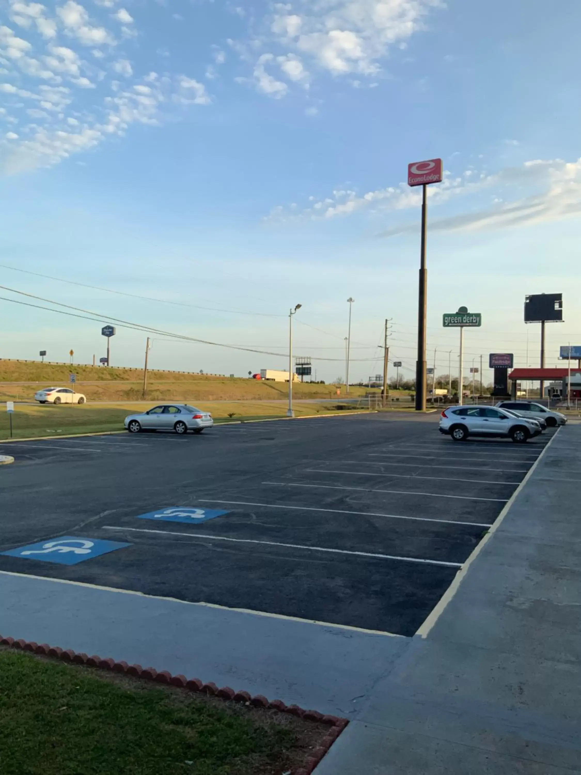 Street view in Econo Lodge - Perry National Fair Ground Area