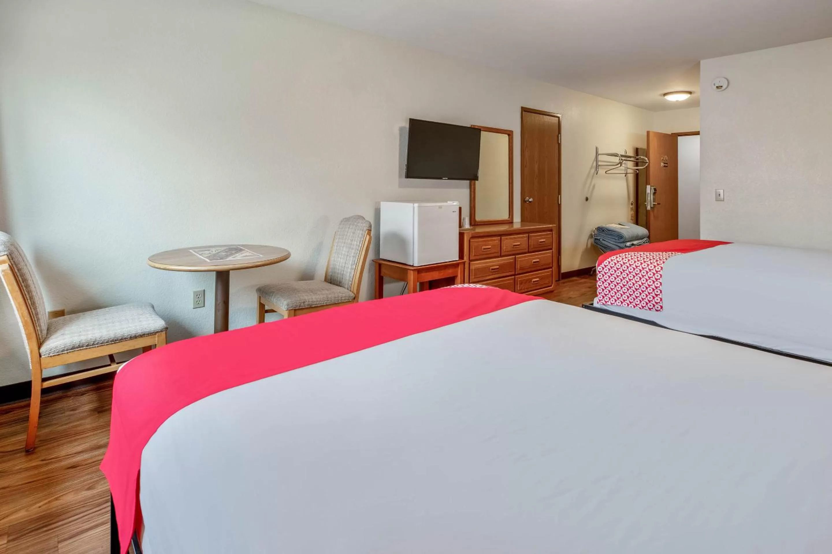 Bedroom in OYO Hotel Chesaning Route 52 & Hwy 57