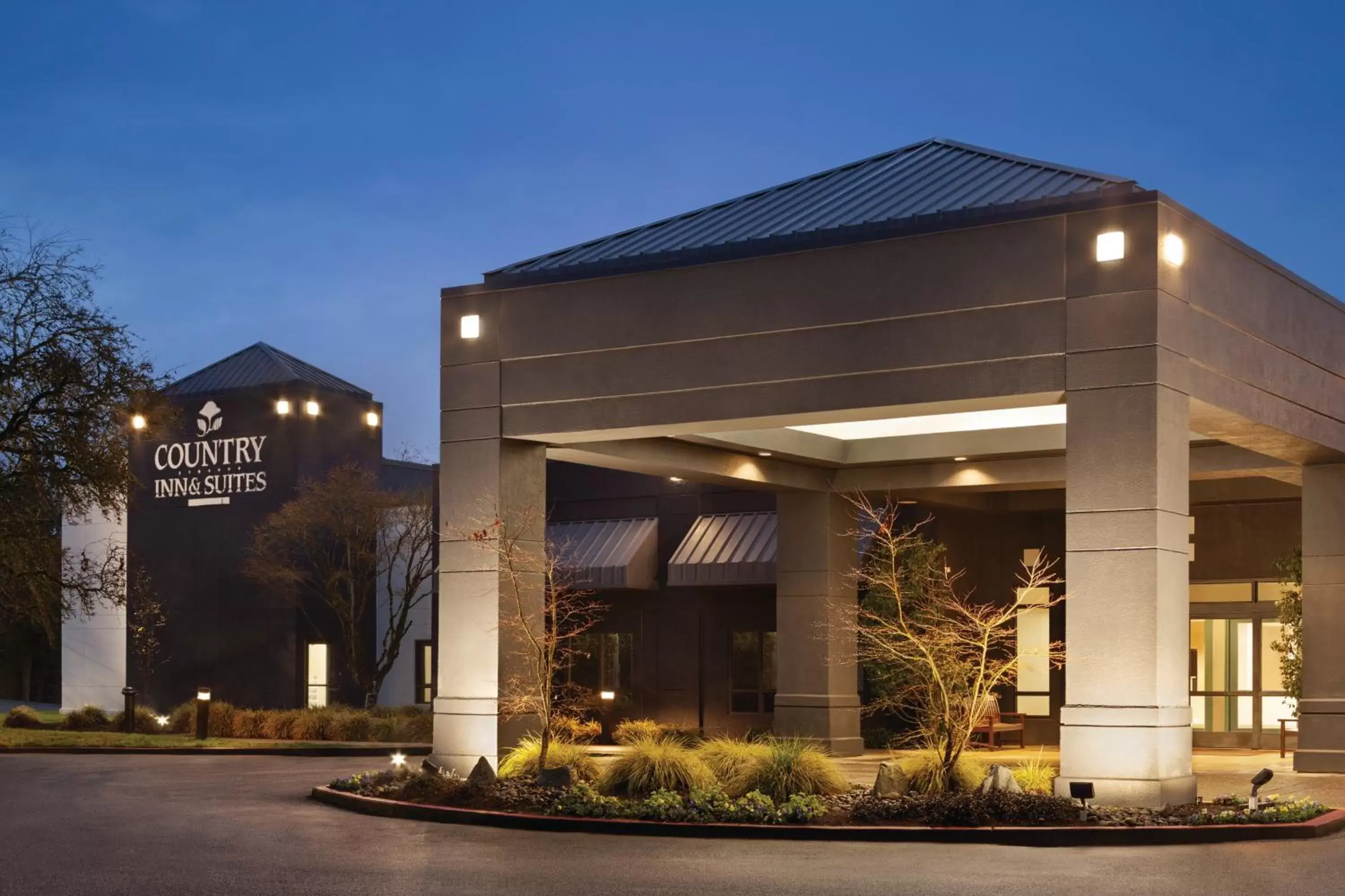 Facade/entrance, Property Building in Country Inn & Suites by Radisson, Seattle-Bothell, WA