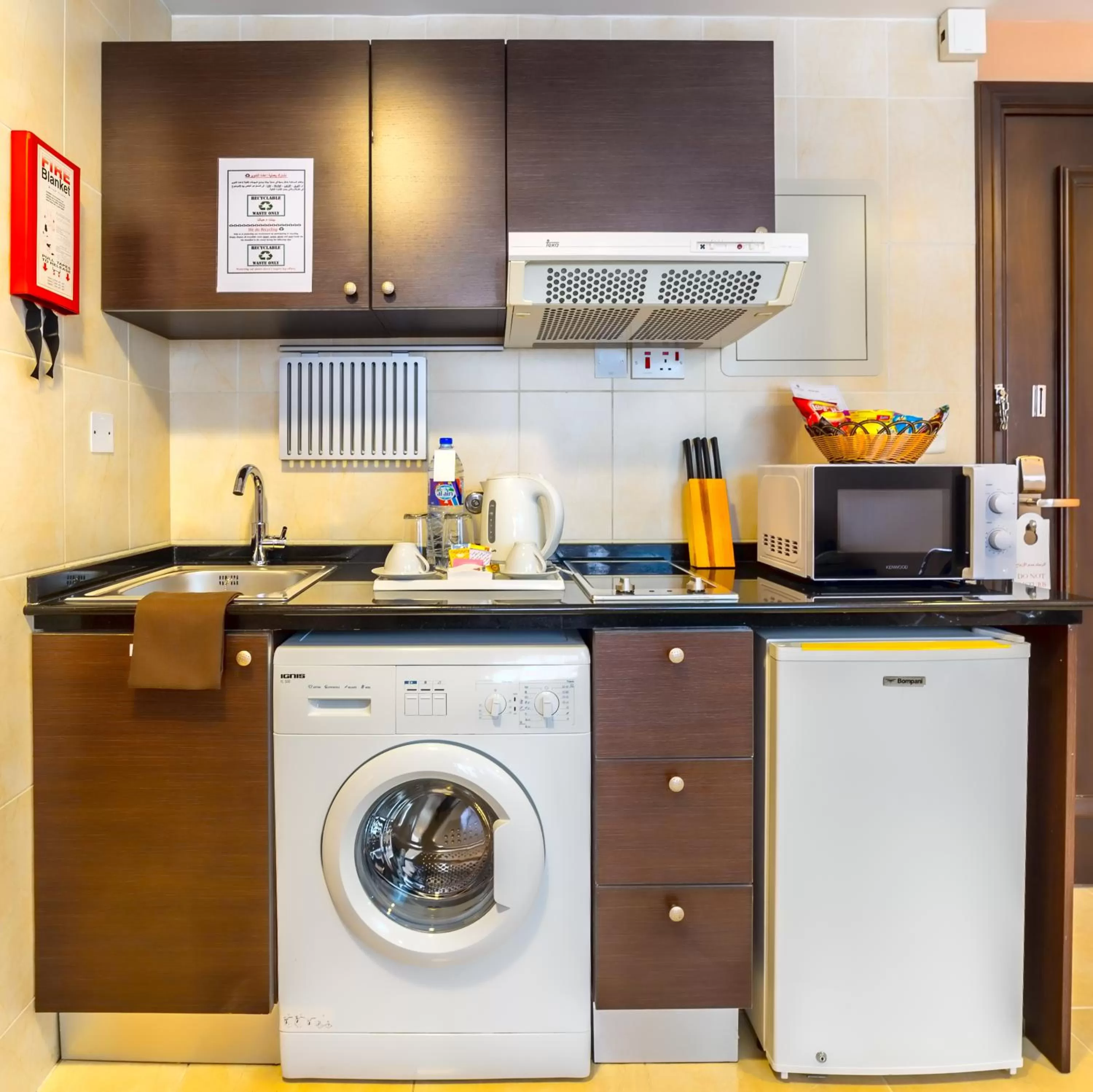 Kitchen or kitchenette in Executive Suites Abu Dhabi