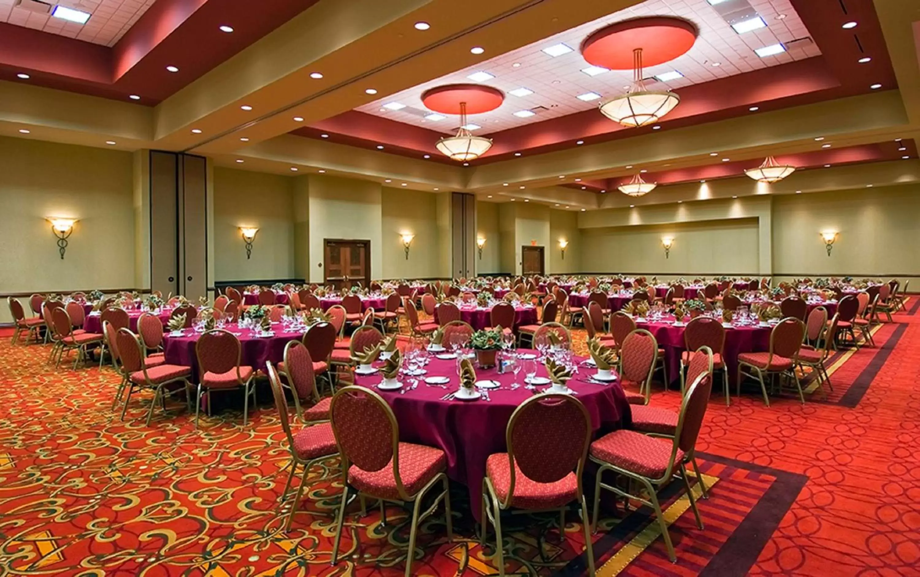 Meeting/conference room, Restaurant/Places to Eat in Embassy Suites Murfreesboro - Hotel & Conference Center