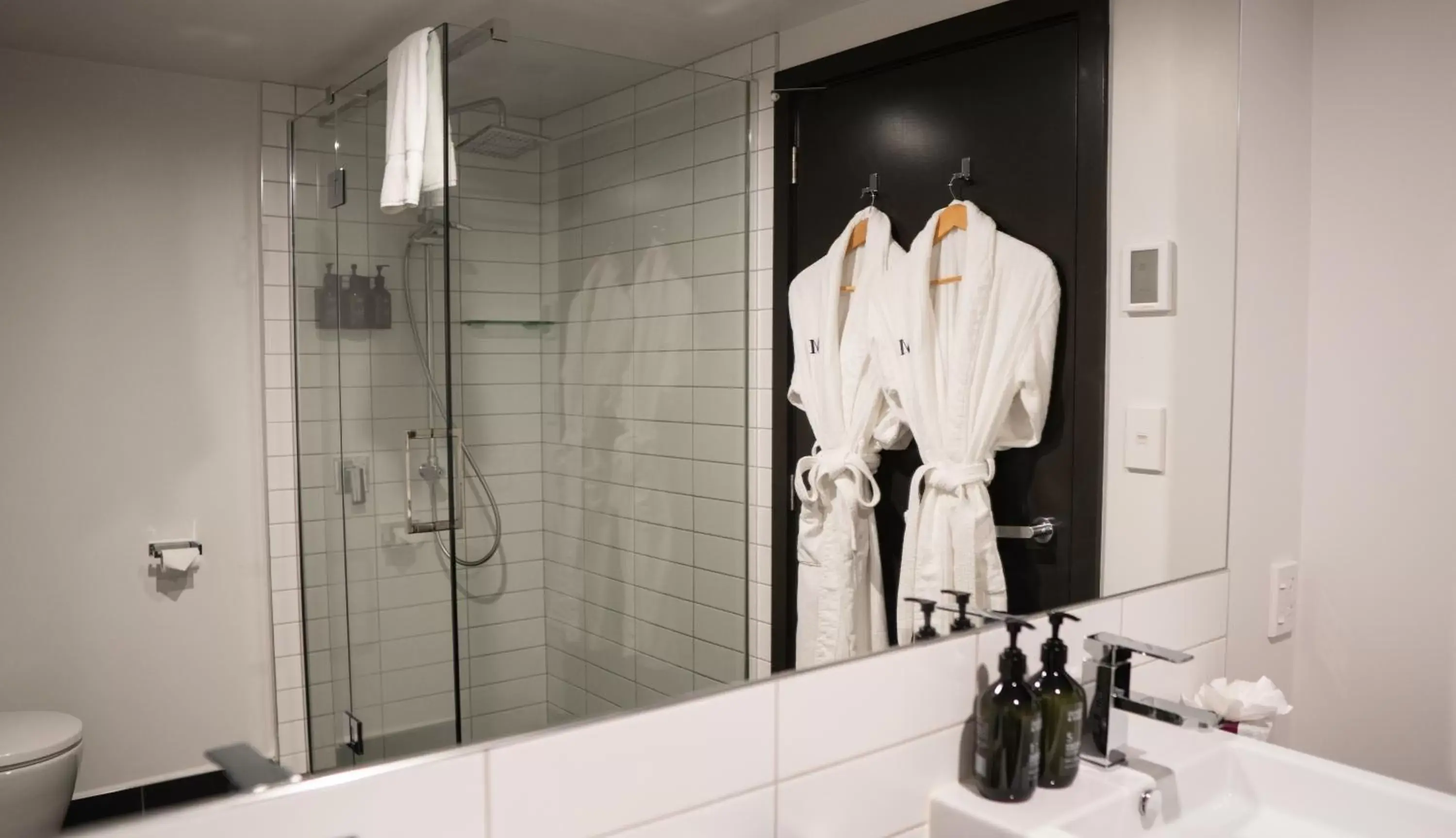 Bathroom in Hotel Montreal