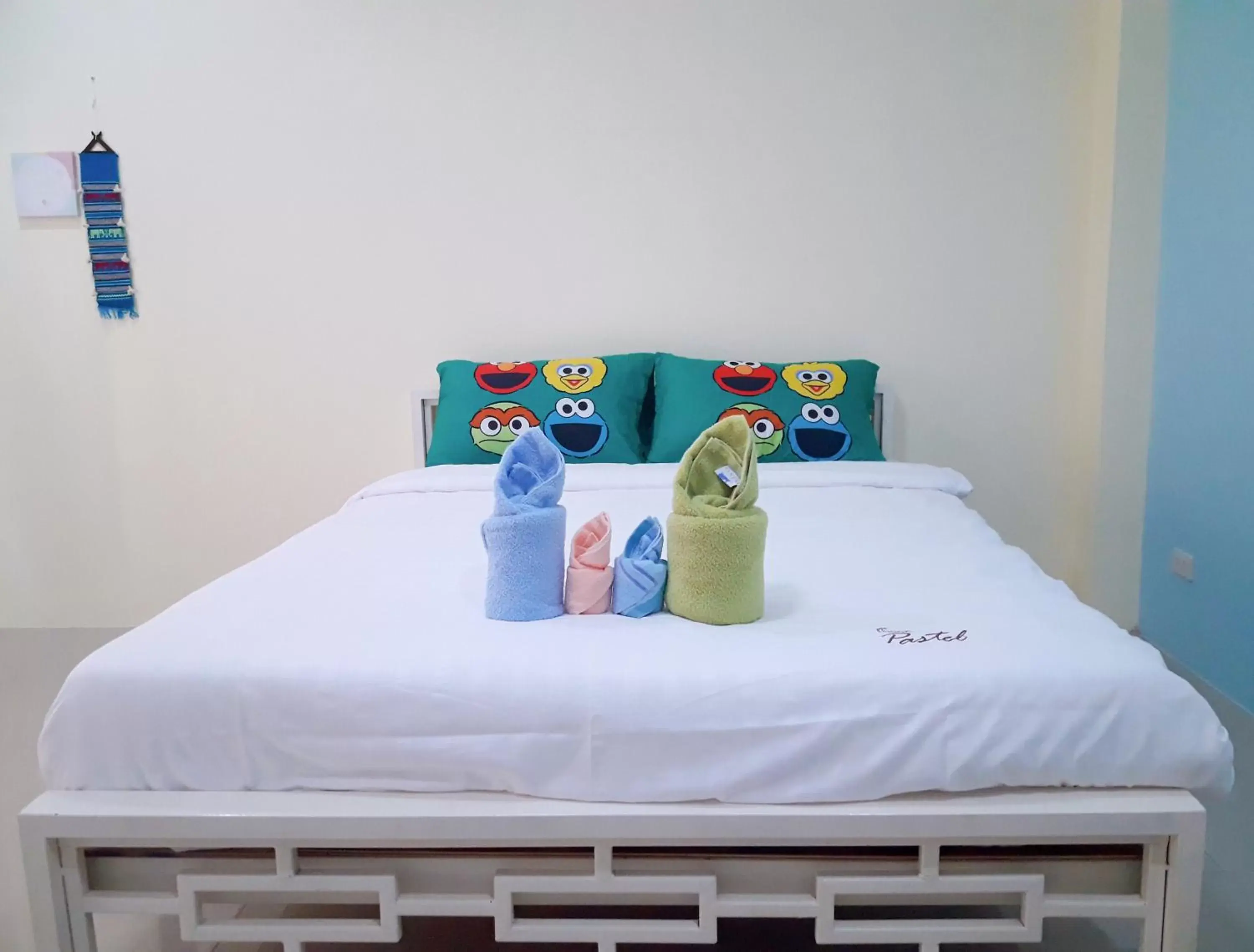 Bed in Noble Baan Pastel