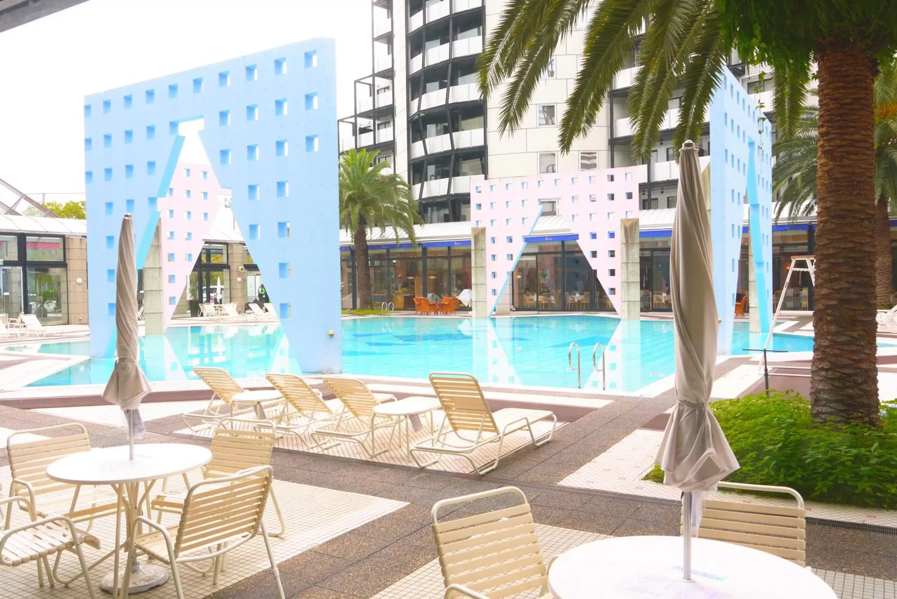 Swimming pool in The Residential Suites Fukuoka Swimming pool in The Residential Suites Fukuoka