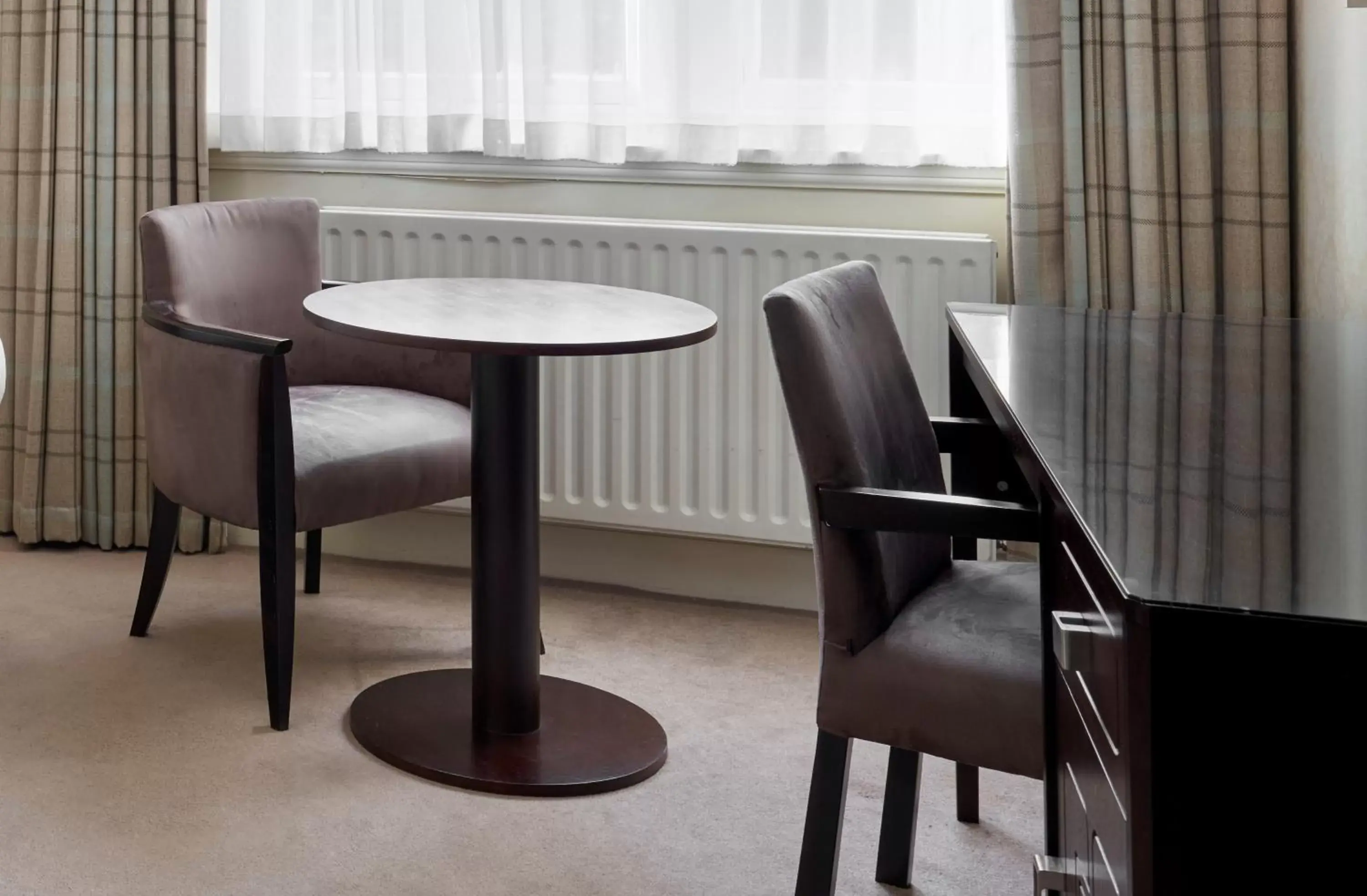 Bedroom in Leonardo Edinburgh City Bedroom in Leonardo Edinburgh City