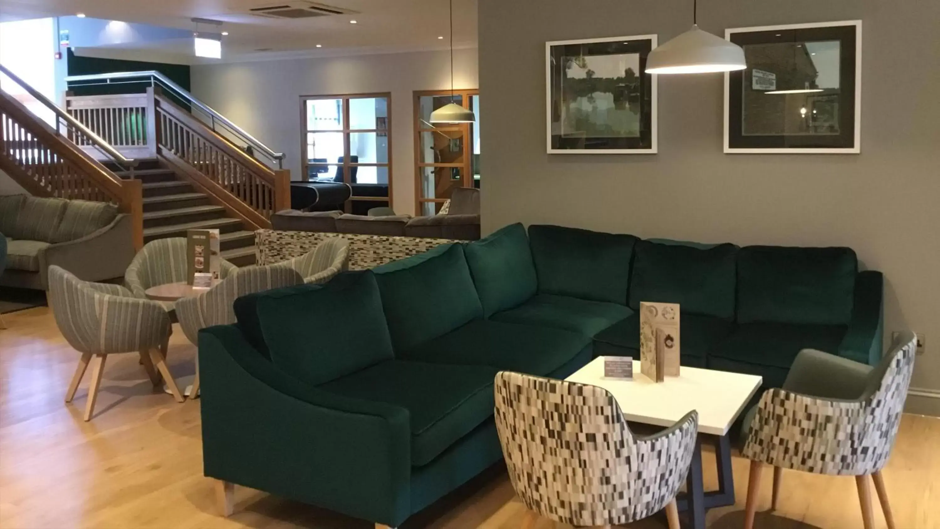 Property building, Seating Area in Holiday Inn Rugby-Northampton M1 Jct18, an IHG Hotel