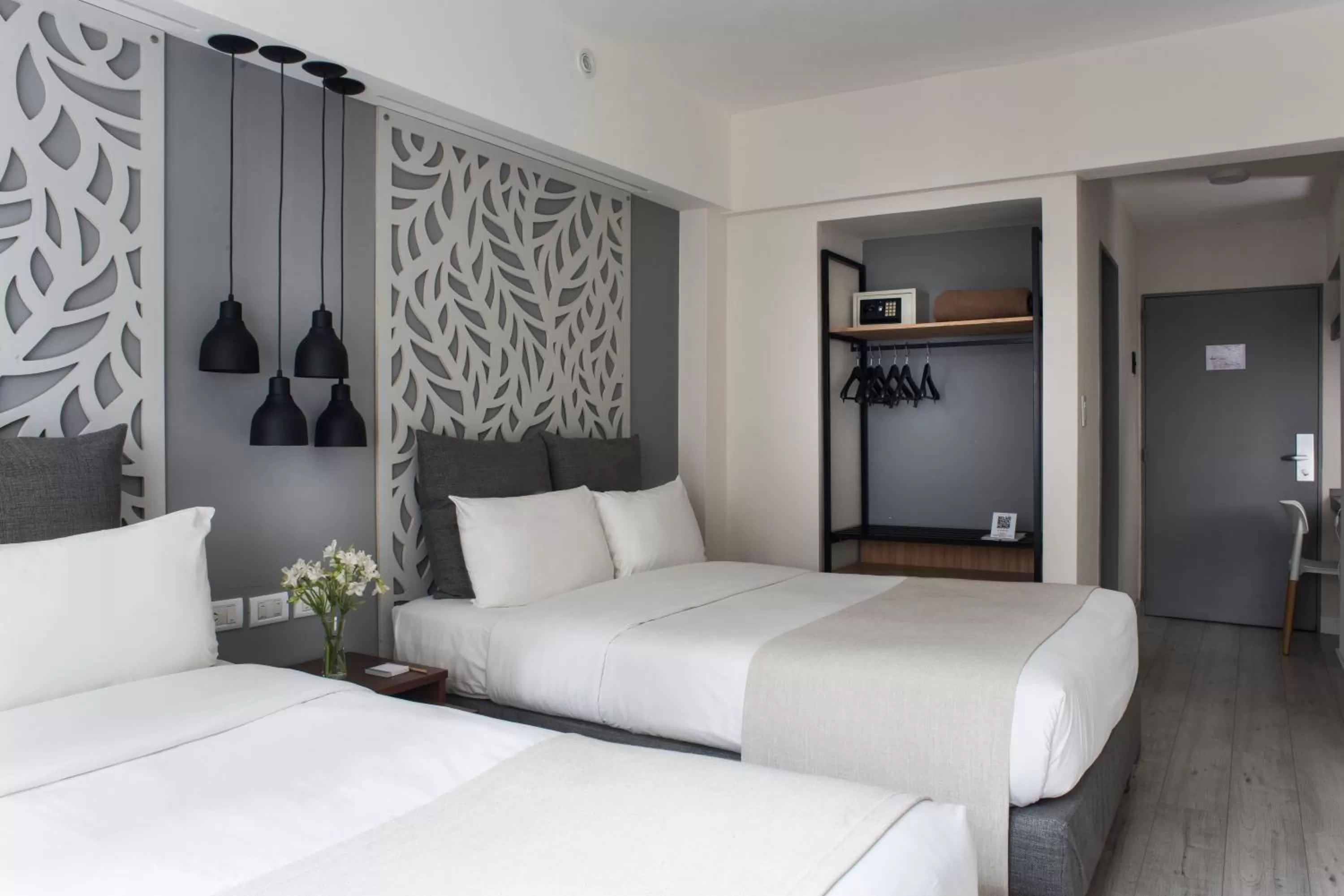 Bed in Rochester Hotel M