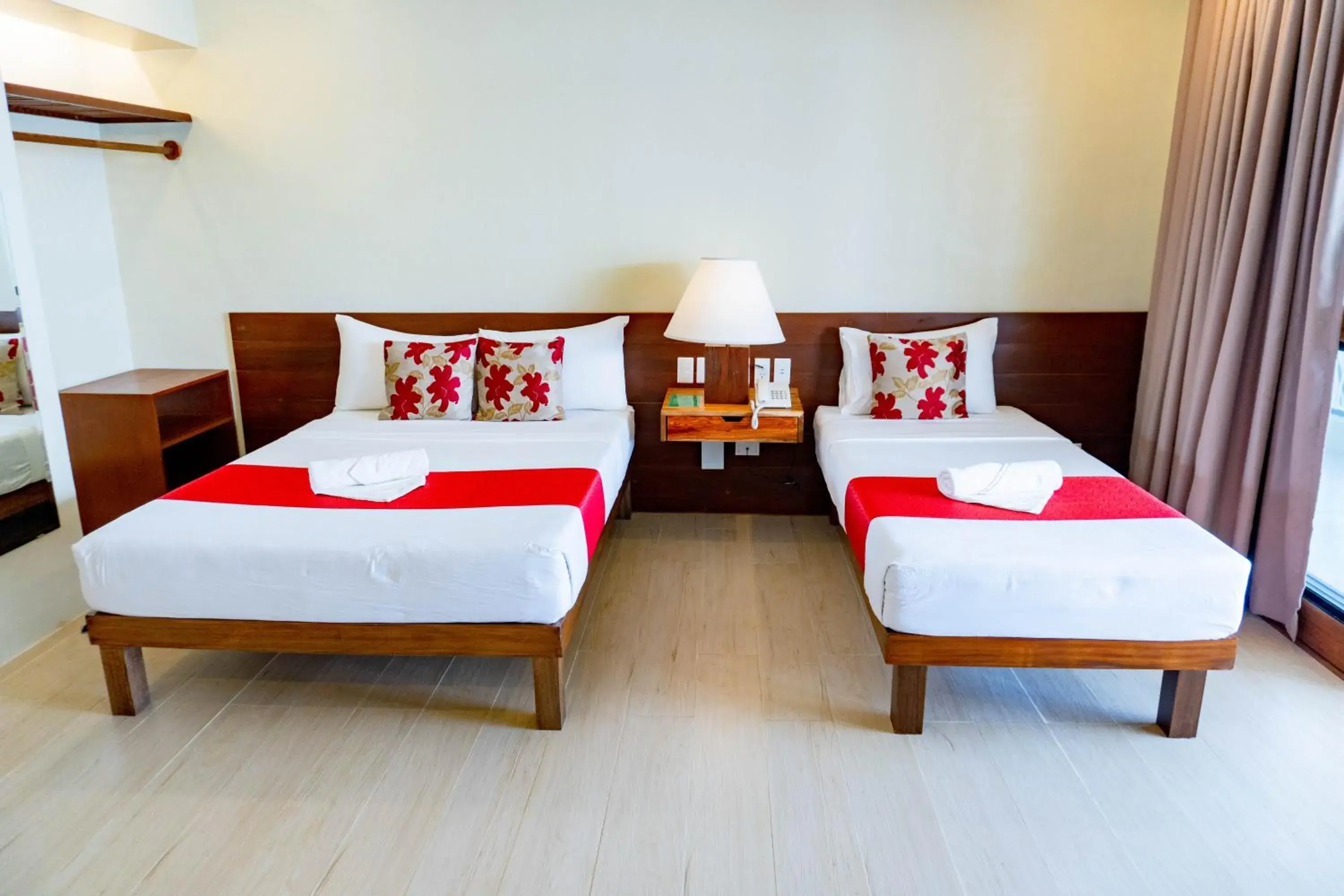 Bed in Almont Inland Resort