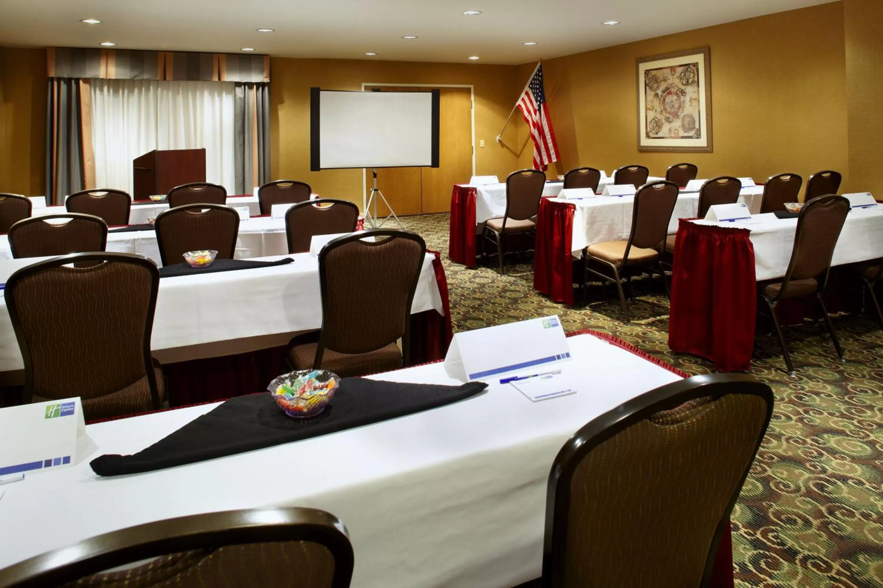 Meeting/conference room in Holiday Inn Express Hotel & Suites Scottsdale - Old Town by IHG