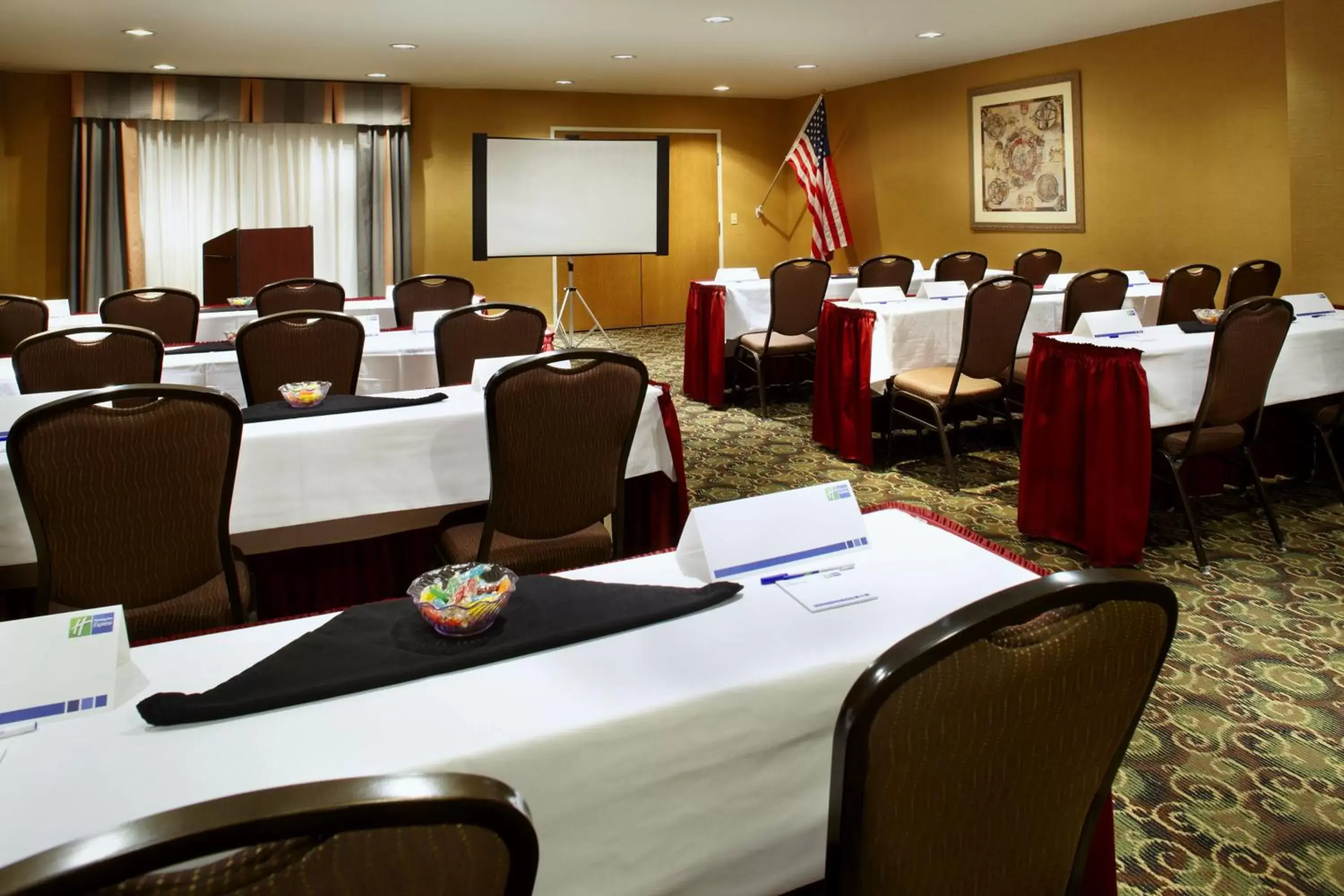Meeting/conference room, Business Area/Conference Room in Holiday Inn Express Hotel & Suites Scottsdale - Old Town, an IHG Hotel