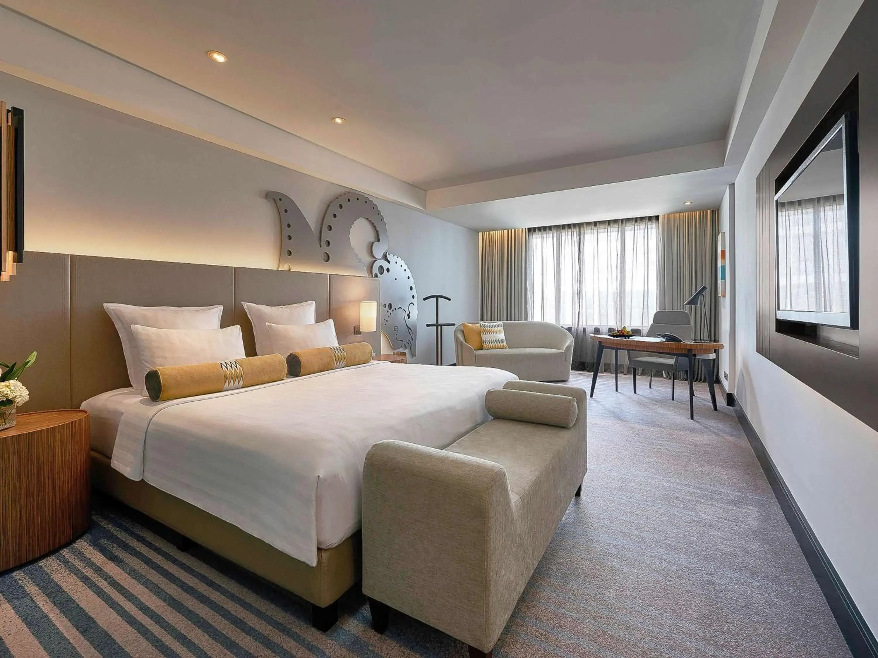 Photo of the whole room, Bed in Pullman Jakarta Indonesia