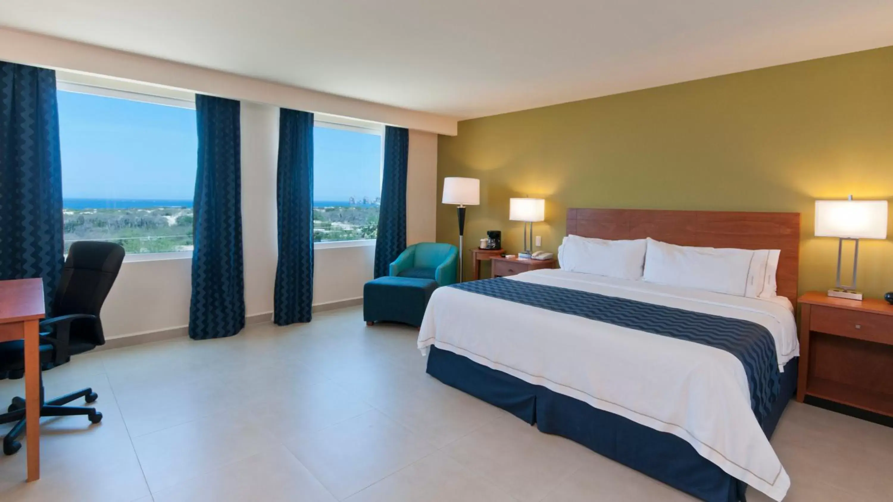 Bedroom in Holiday Inn Express Cabo San Lucas, an IHG Hotel