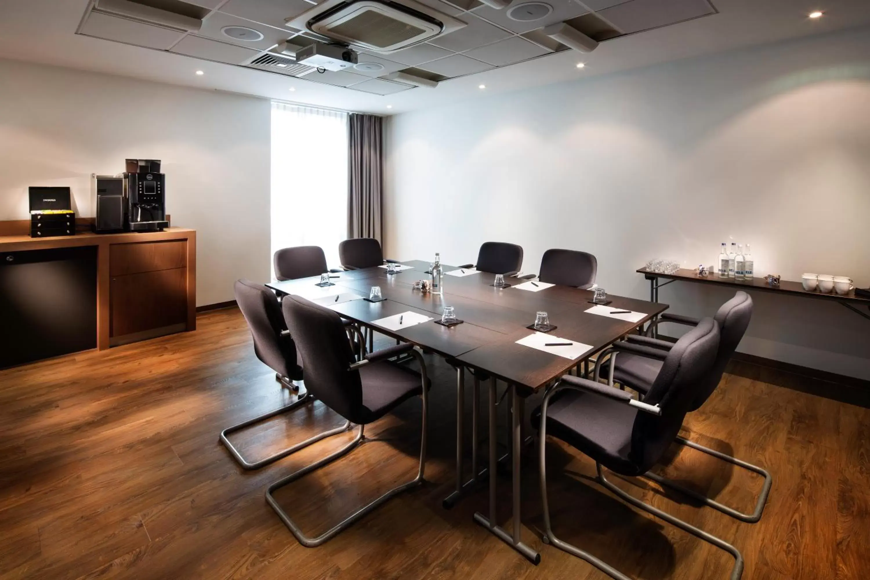 Banquet/Function facilities, Business Area/Conference Room in Penta Hotel Ipswich