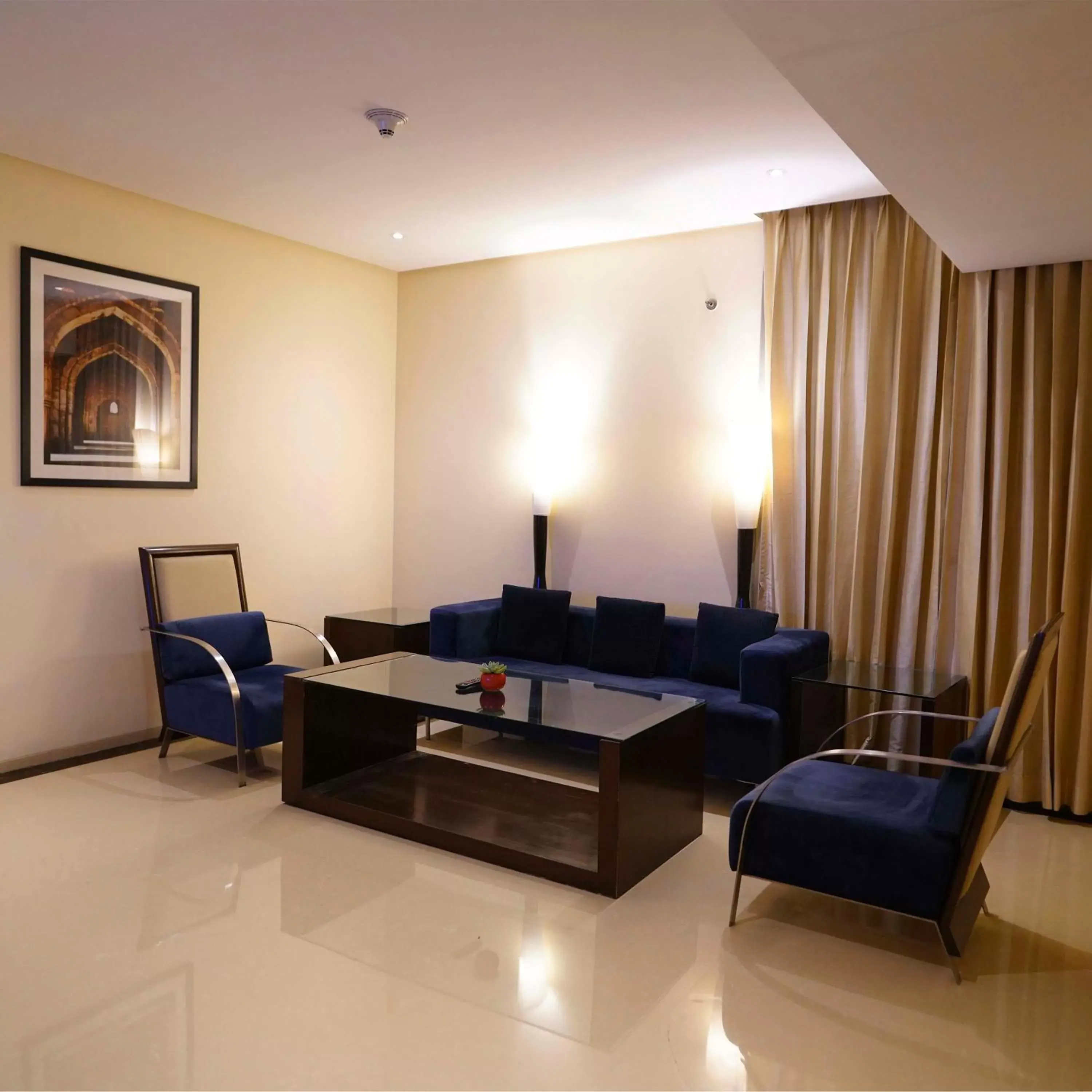 Living room, Seating Area in Radisson Blu Marina Hotel Connaught Place