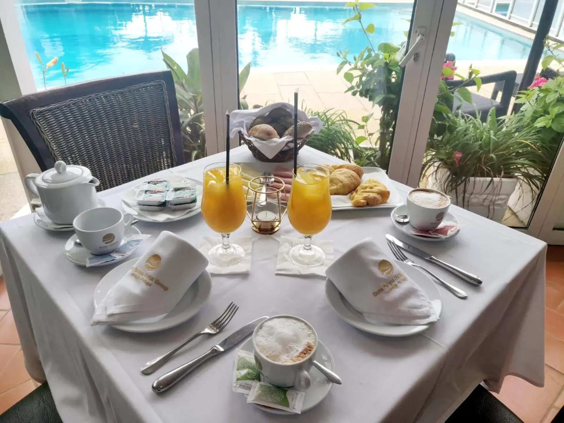 Breakfast, Restaurant/Places to Eat in Duna Parque Beach Club - Duna Parque Group