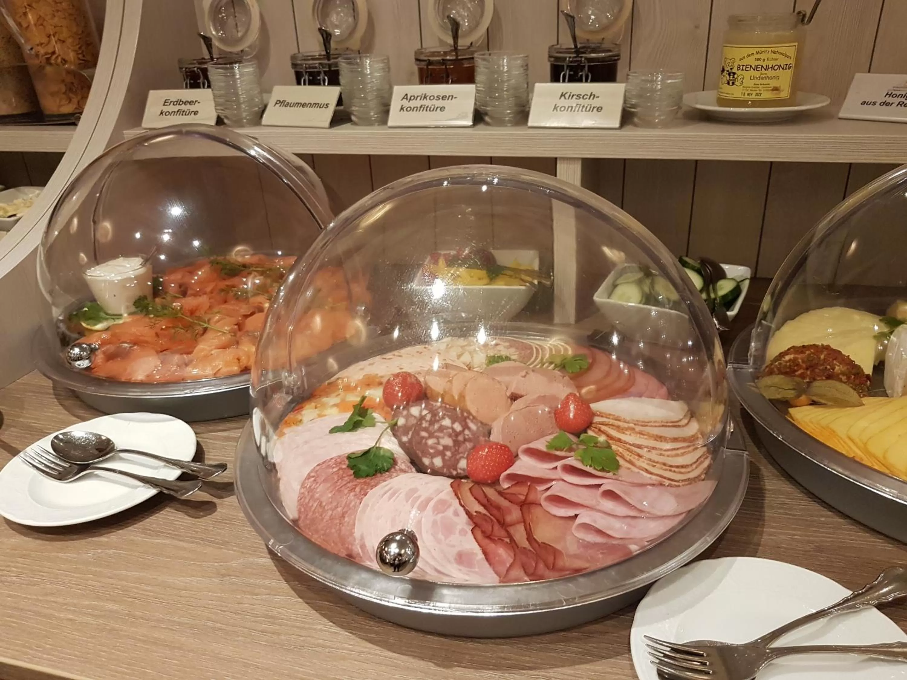 Breakfast in Ringhotel Villa Margarete