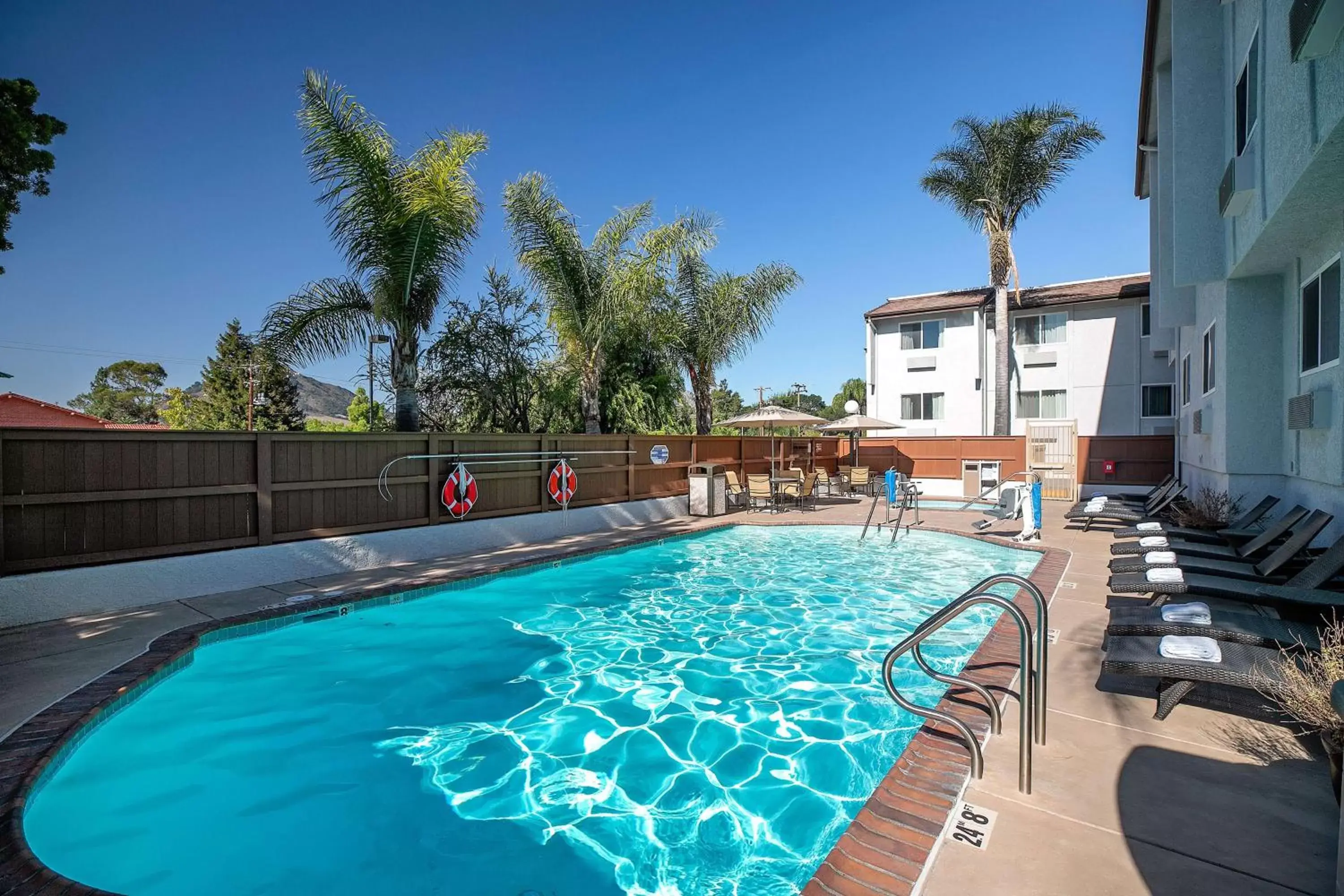 Pool view, Swimming Pool in The Wayfarer San Luis Obispo, Tapestry Collection by Hilton