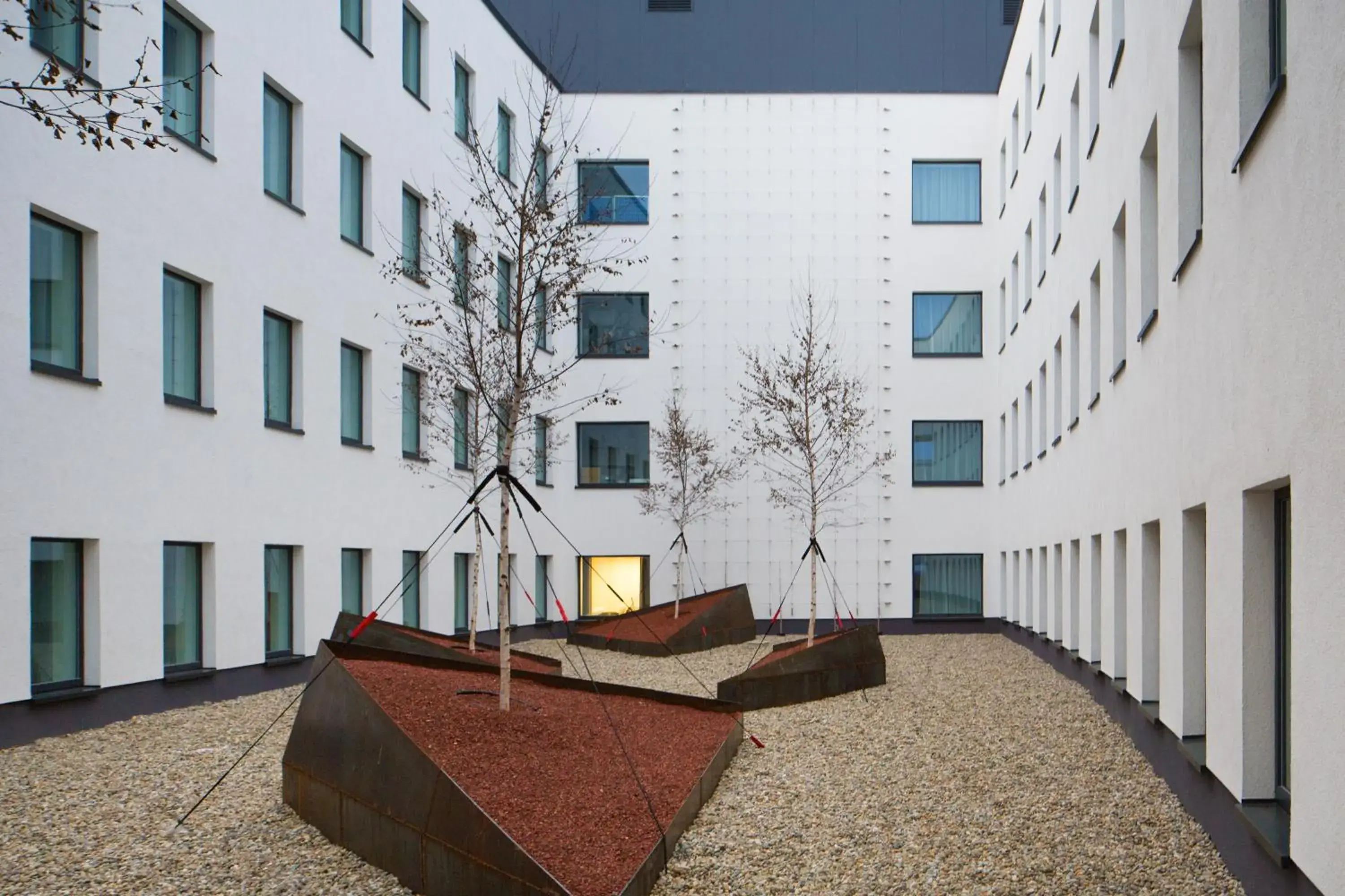 Garden, Property Building in ibis Styles Budapest Airport