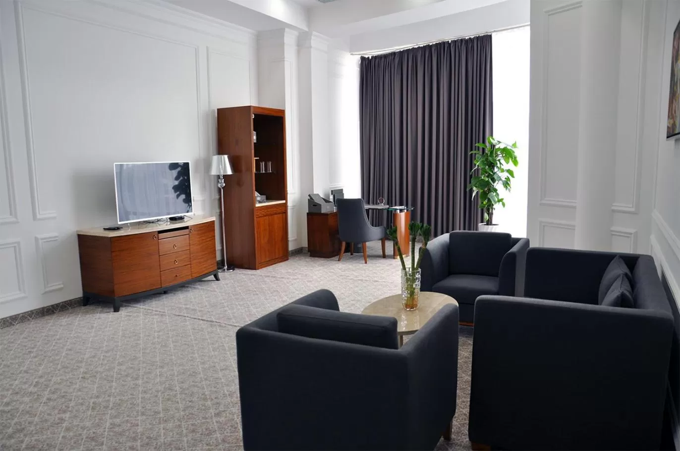 Parliament Palace Hotel