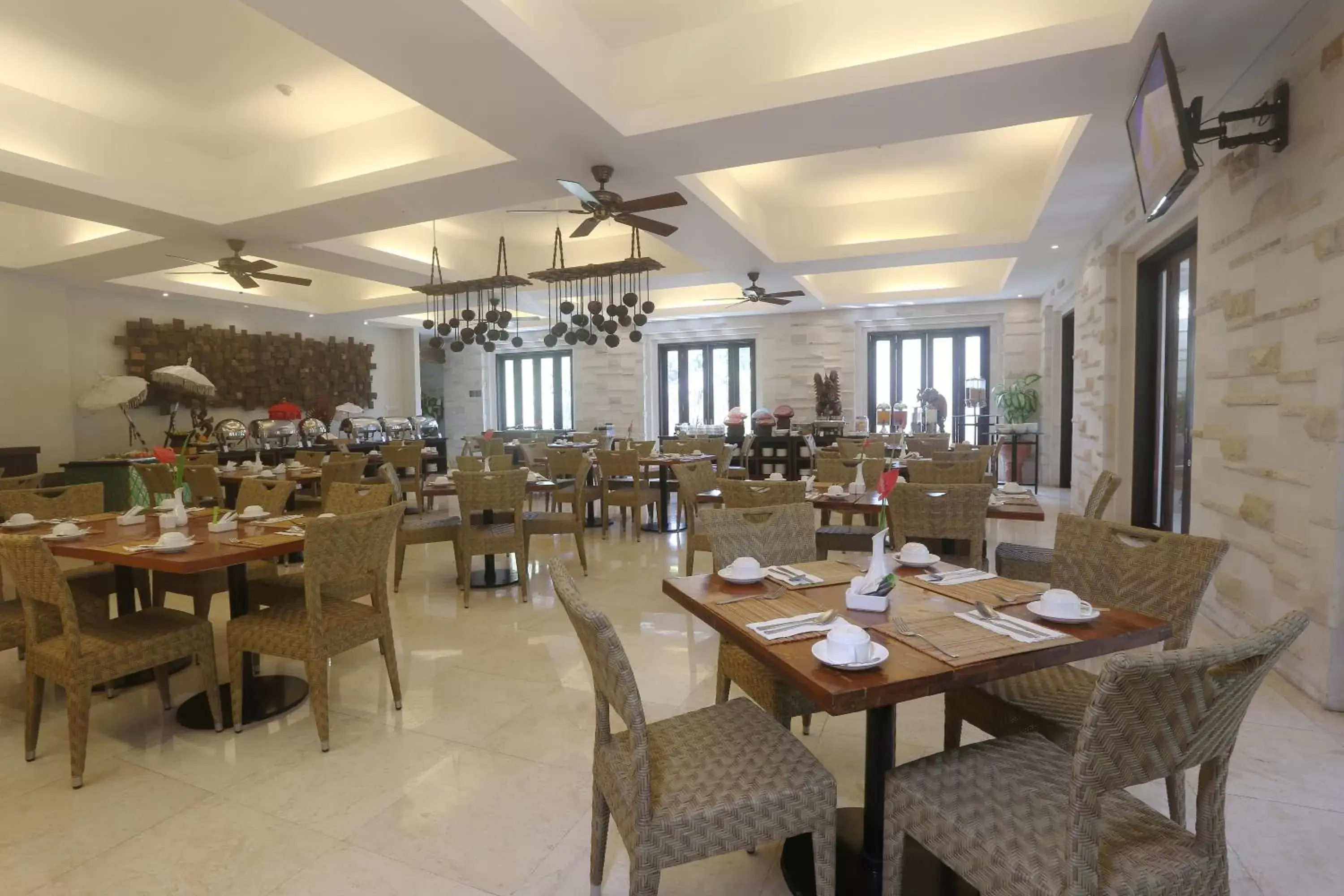 Restaurant/Places to Eat in Grand Whiz Hotel Nusa Dua Bali