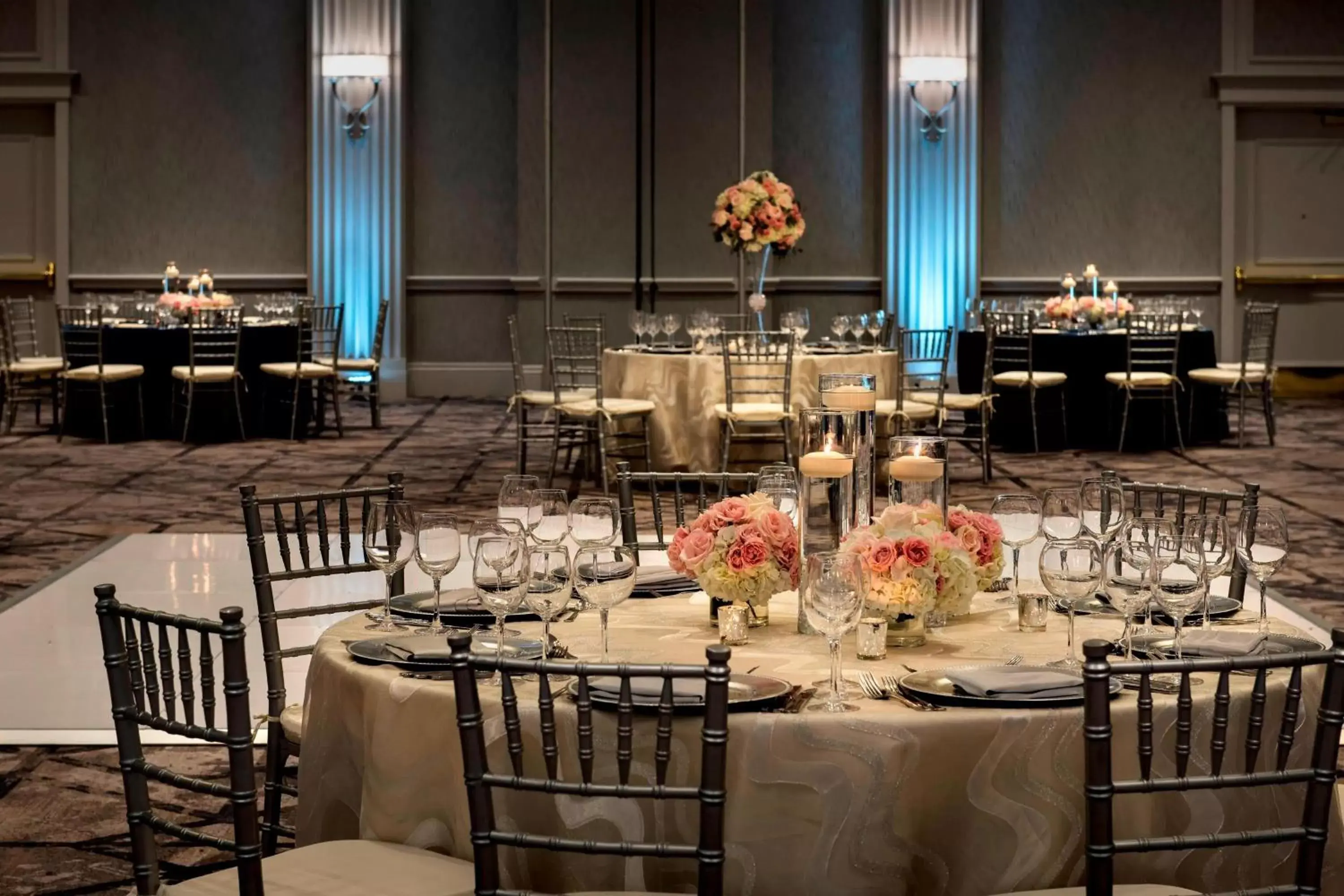 Banquet/Function facilities, Restaurant/Places to Eat in Philadelphia Airport Marriott