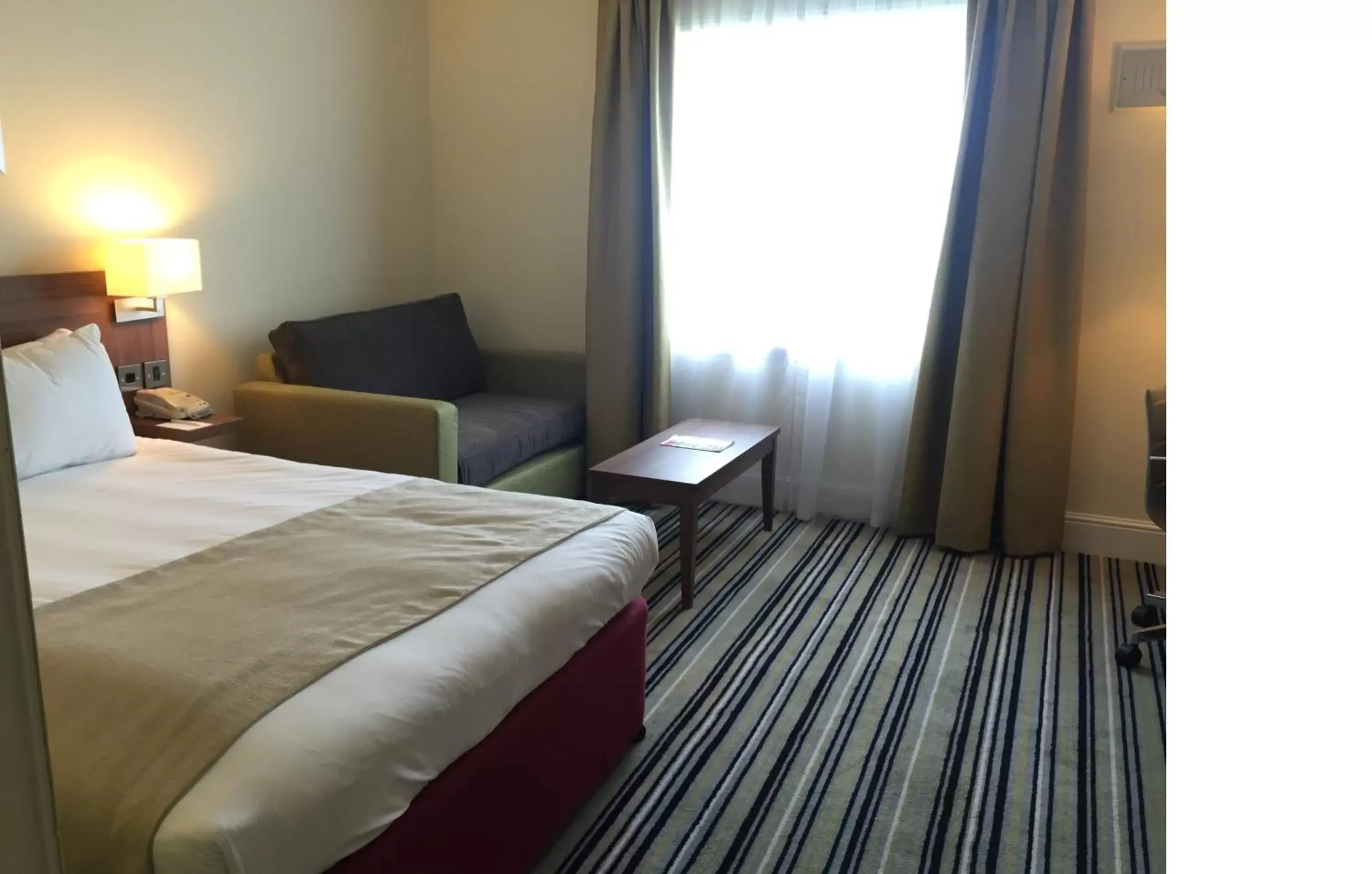 Photo of the whole room, Bed in Holiday Inn Reading West, an IHG Hotel