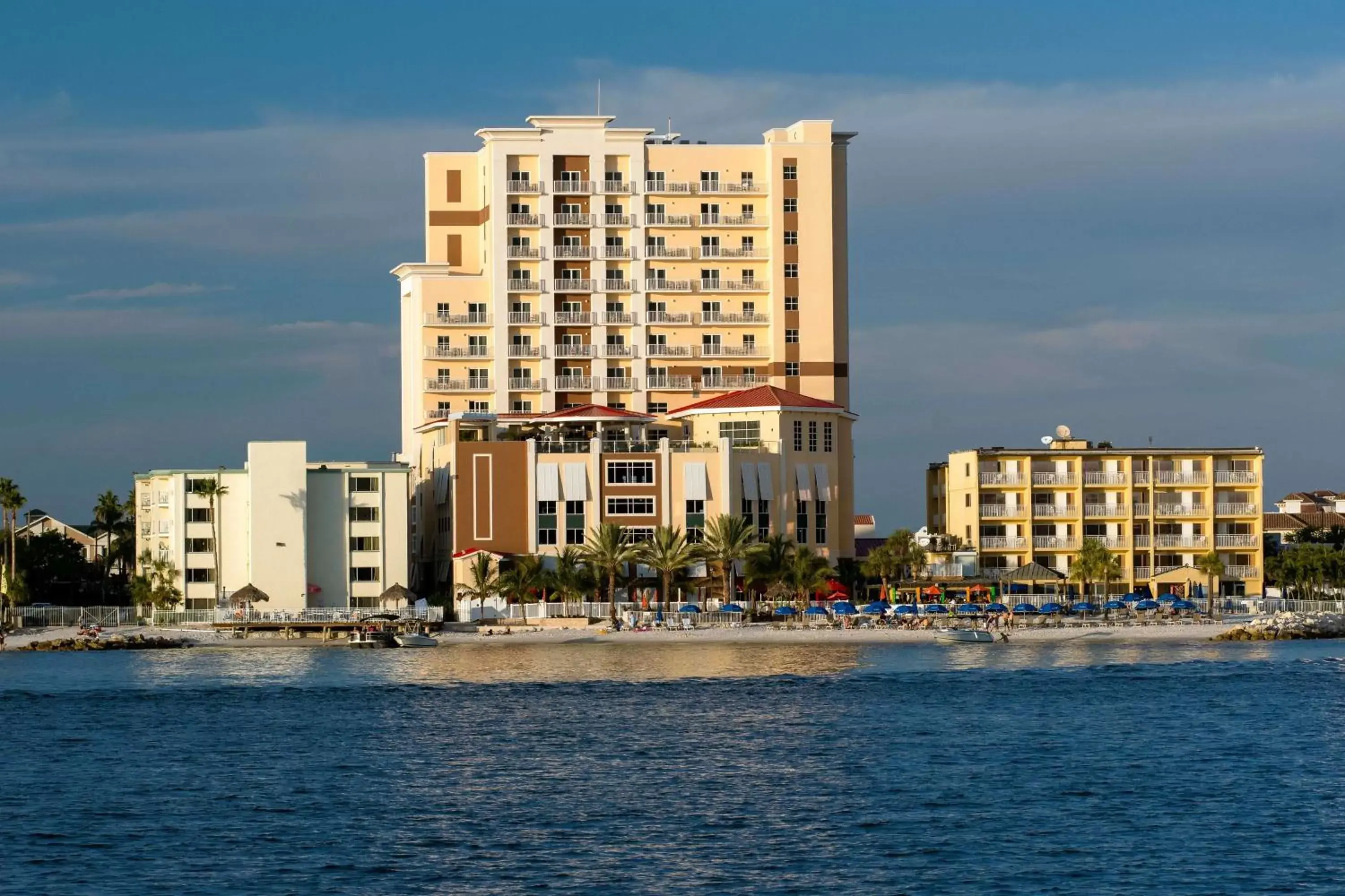 Property Building in Hampton Inn and Suites Clearwater Beach