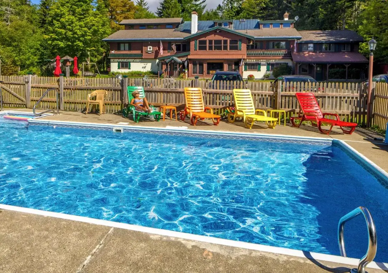 Swimming Pool in Kitzhof Inn Vermont