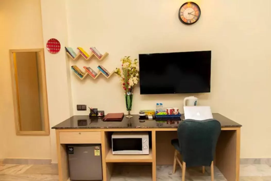 TV and multimedia in J's Nest